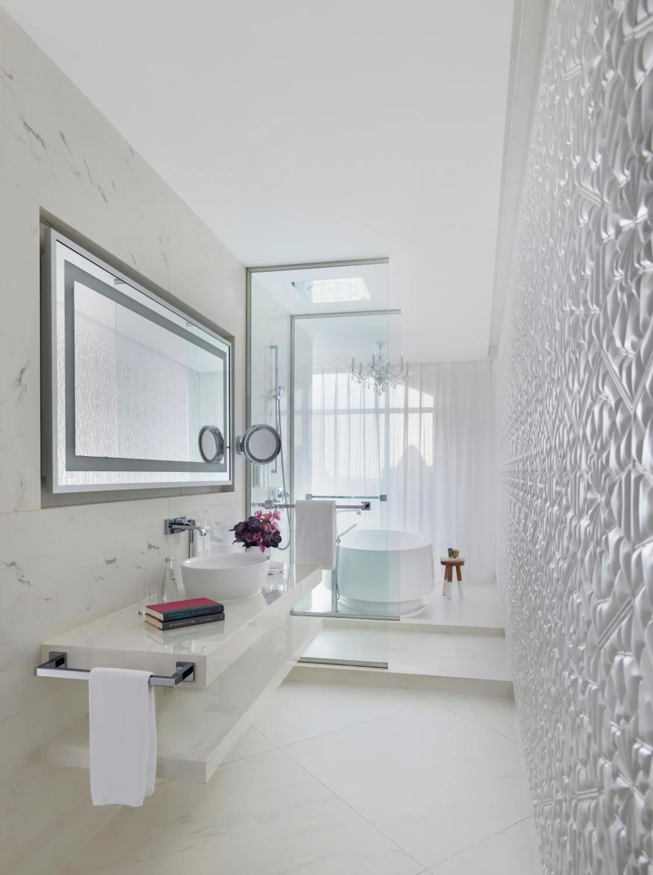 Bathroom in Mondrian Doha