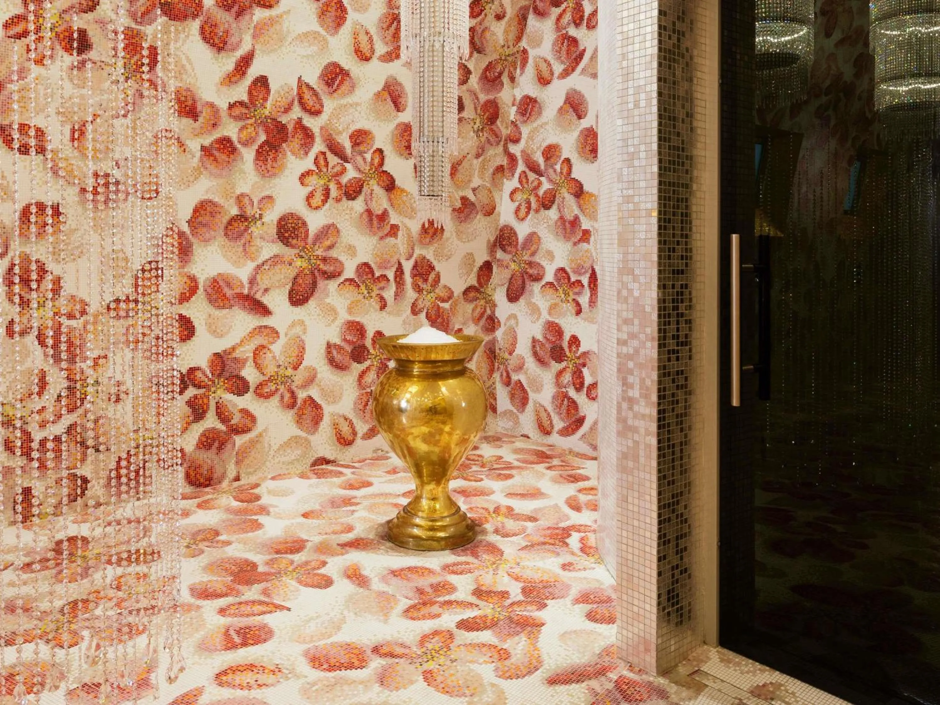 Spa and wellness centre/facilities in Mondrian Doha