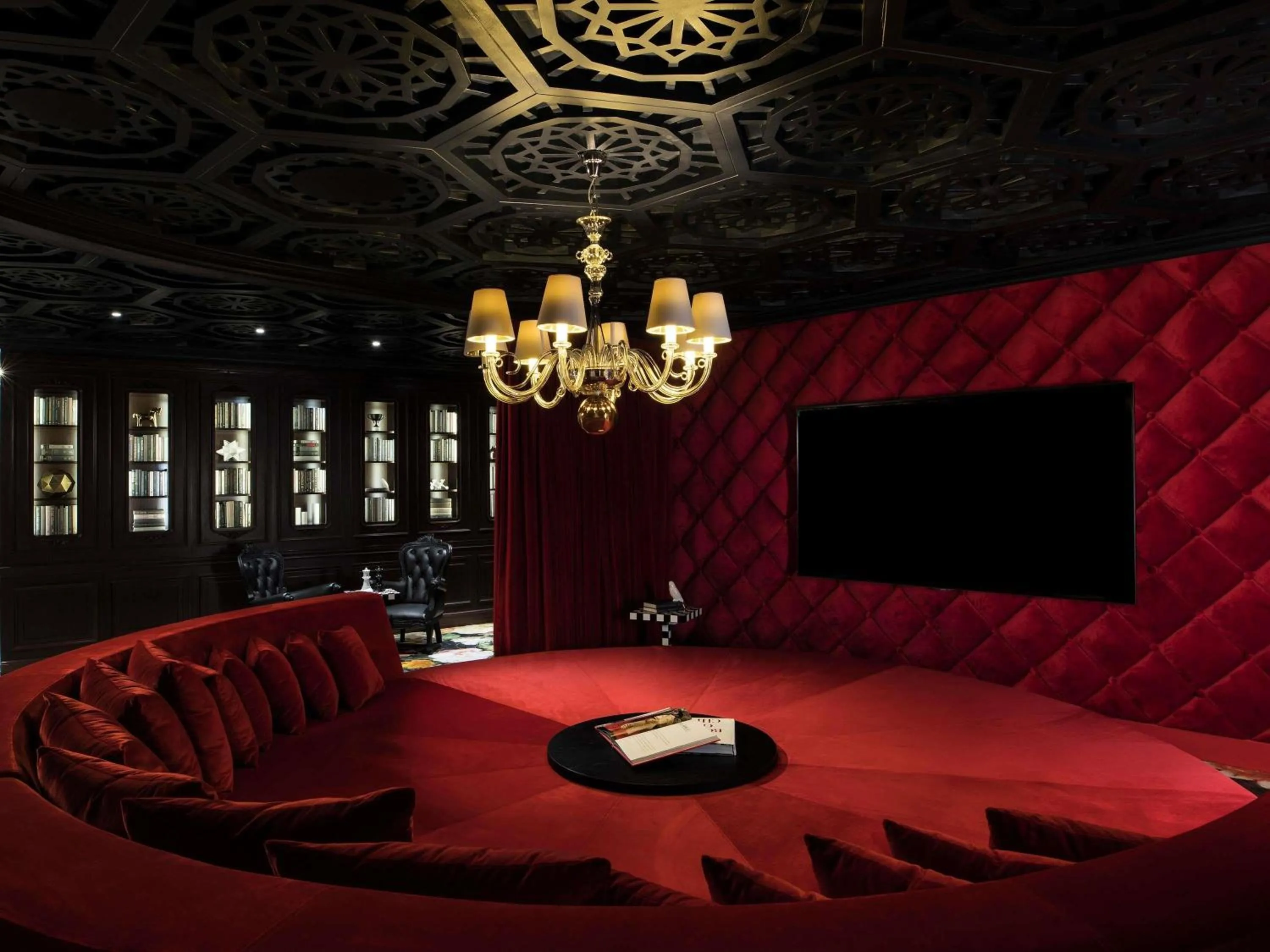 Photo of the whole room in Mondrian Doha