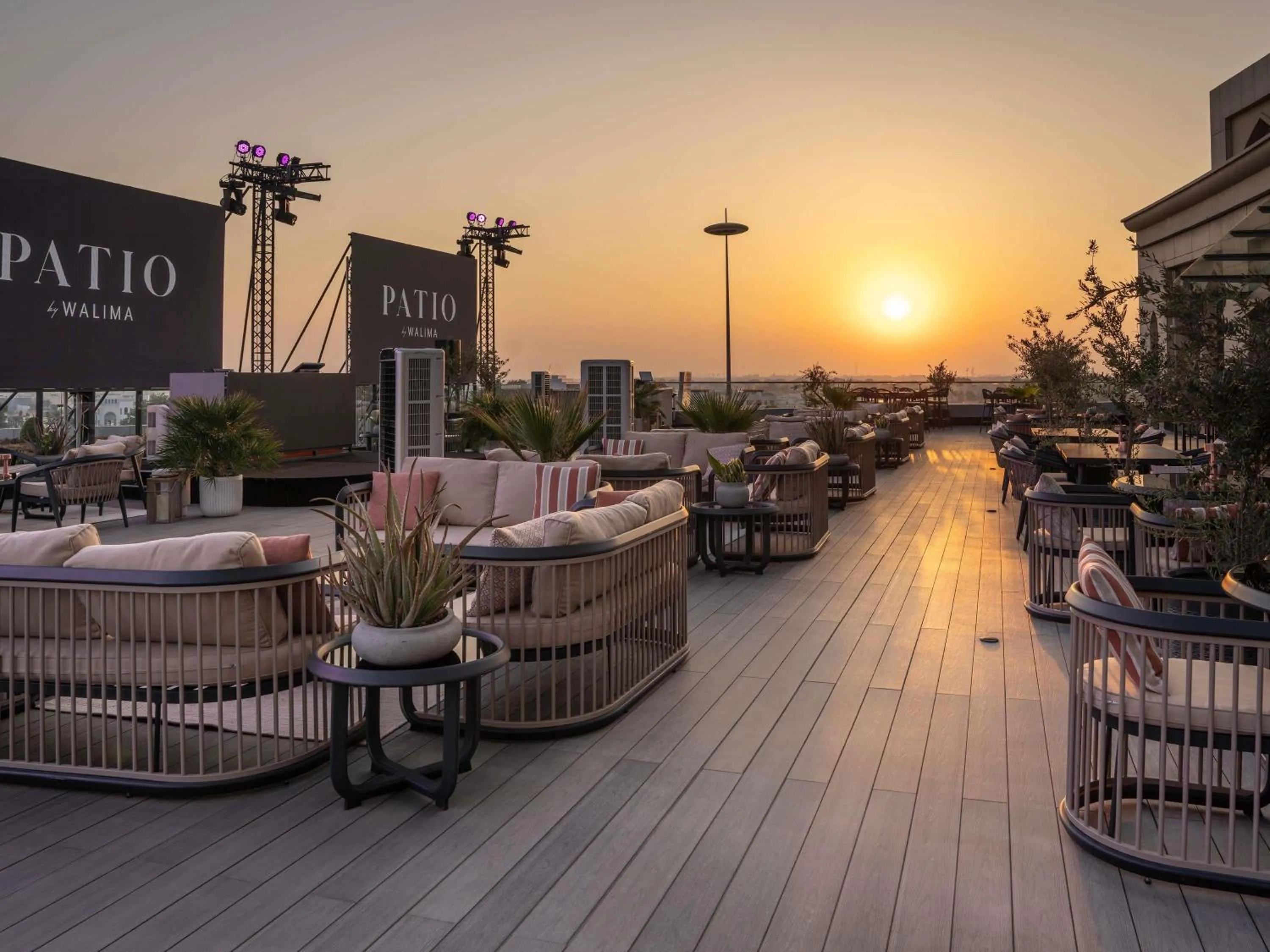 Restaurant/places to eat in Mondrian Doha