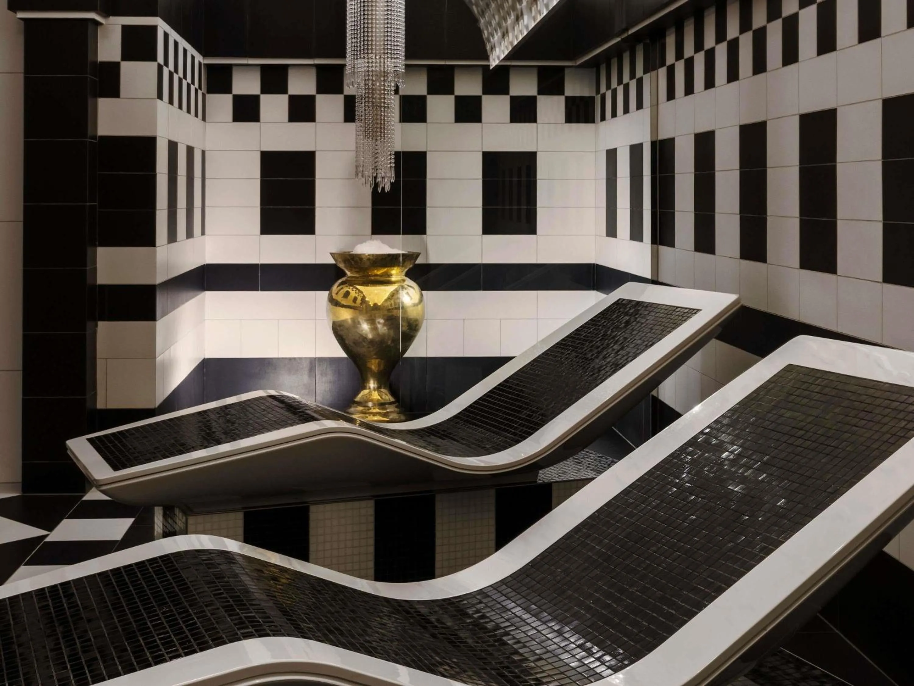 Spa and wellness centre/facilities in Mondrian Doha