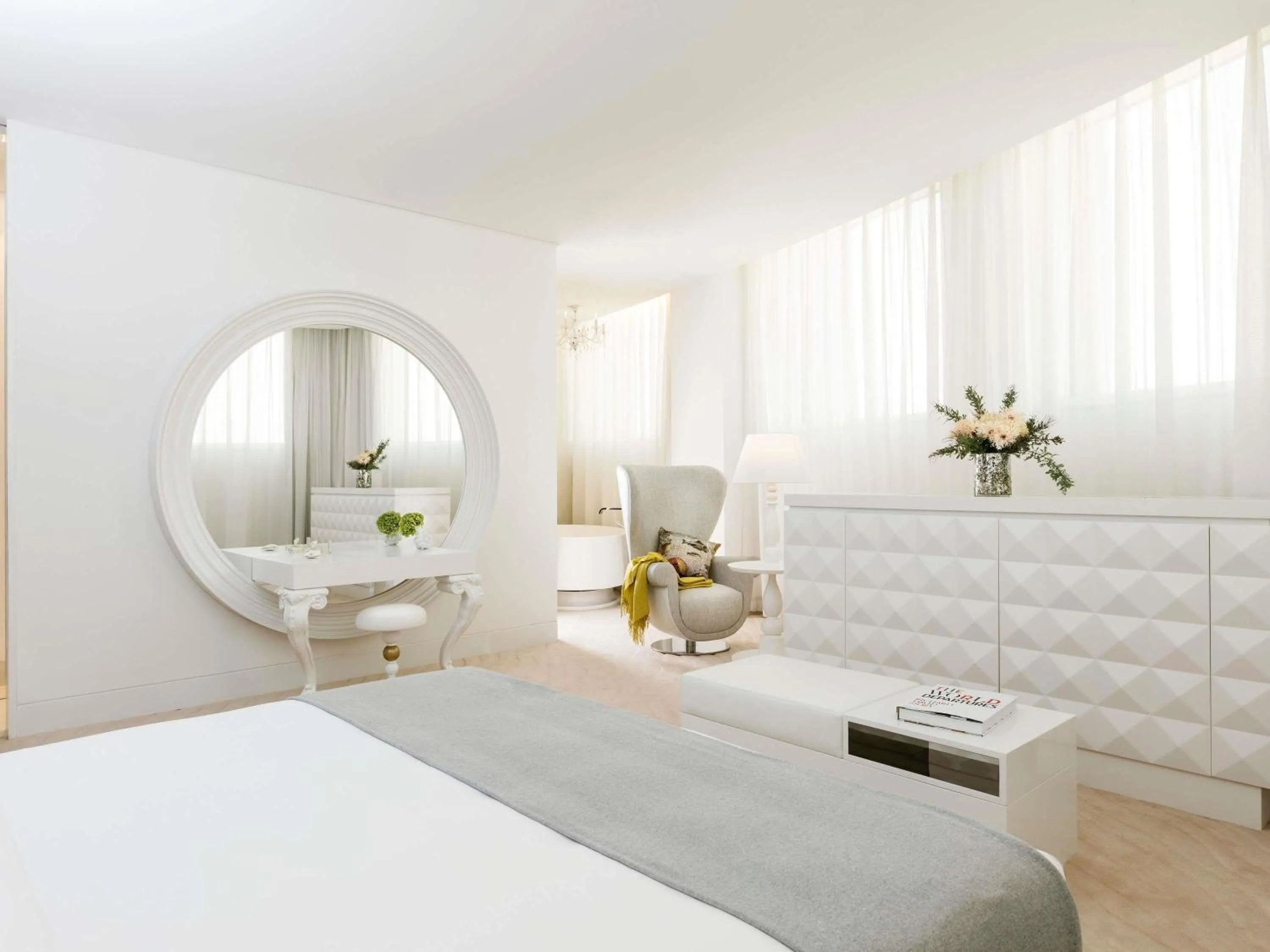 Bedroom, Bed in Mondrian Doha