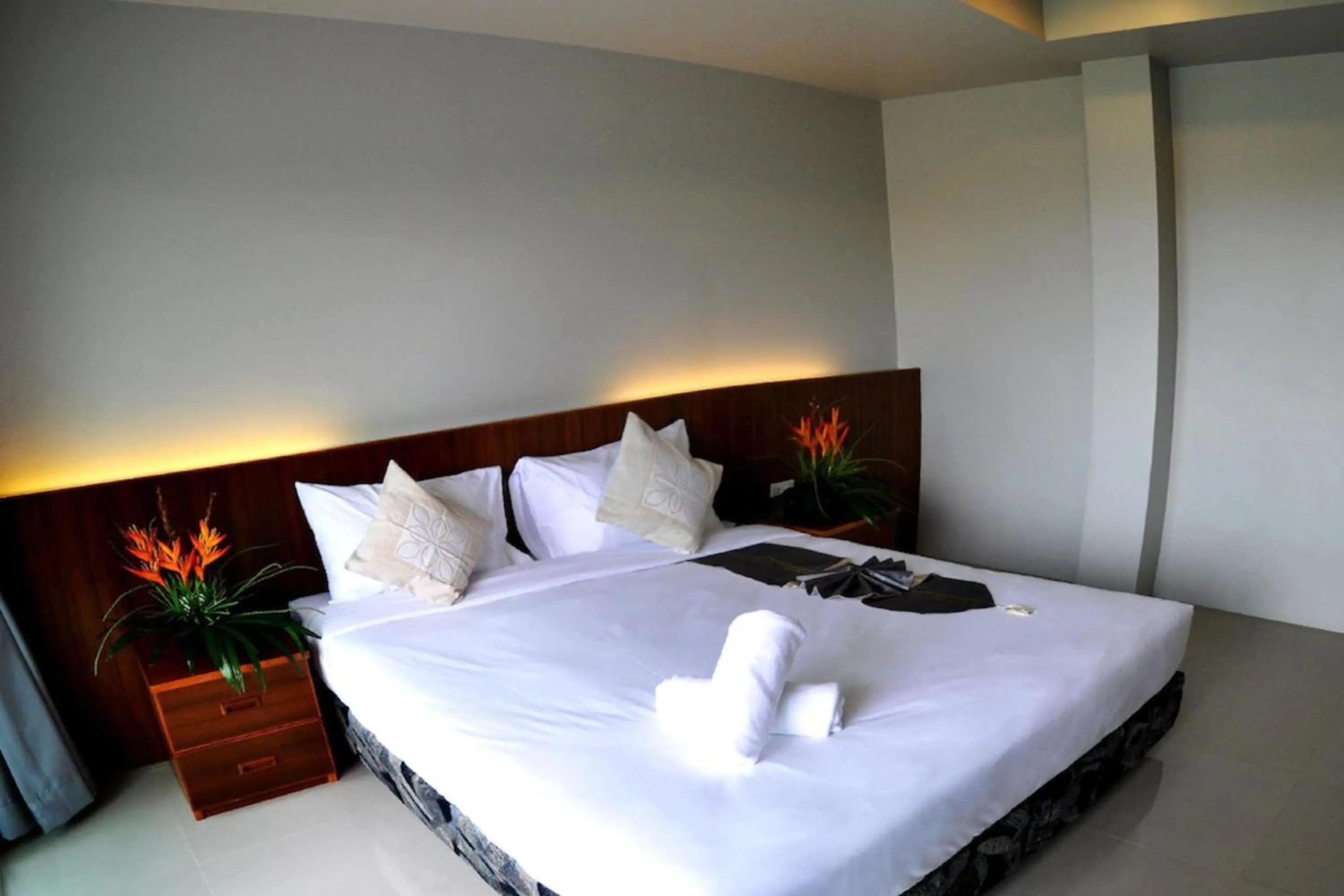 Bedroom, Bed in Choophorn House SHA