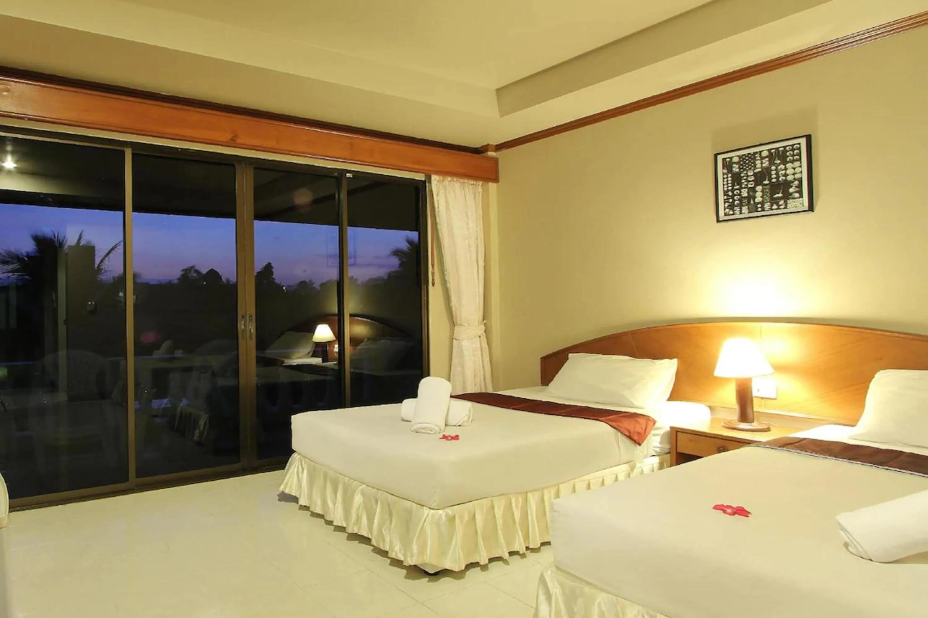 Bedroom, Bed in Choophorn House SHA