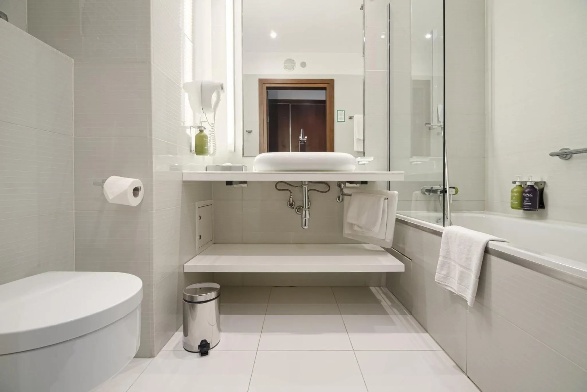 Toilet in Qubus Hotel Bydgoszcz