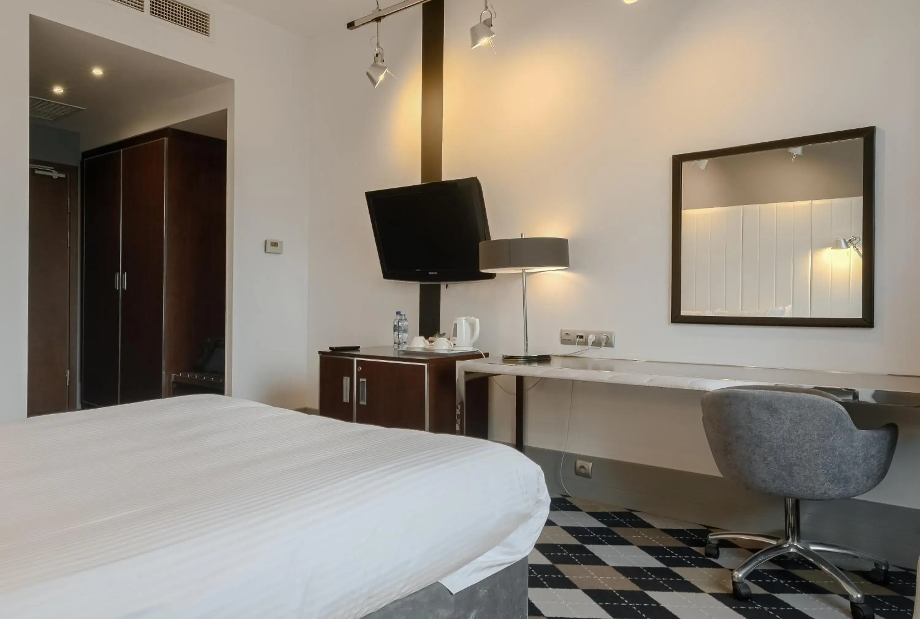 Double Room with Balcony in Qubus Hotel Bydgoszcz Double Room with Balcony in Qubus Hotel Bydgoszcz