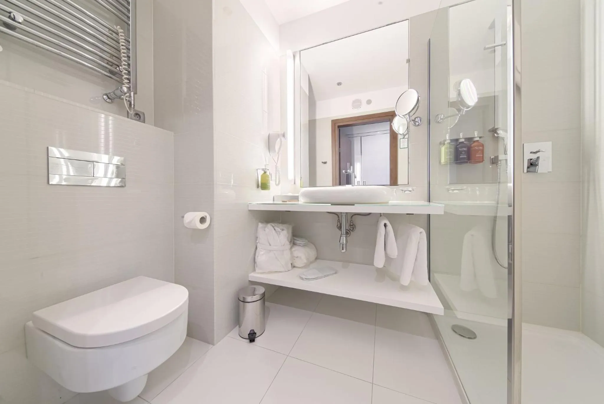 Shower in Qubus Hotel Bydgoszcz