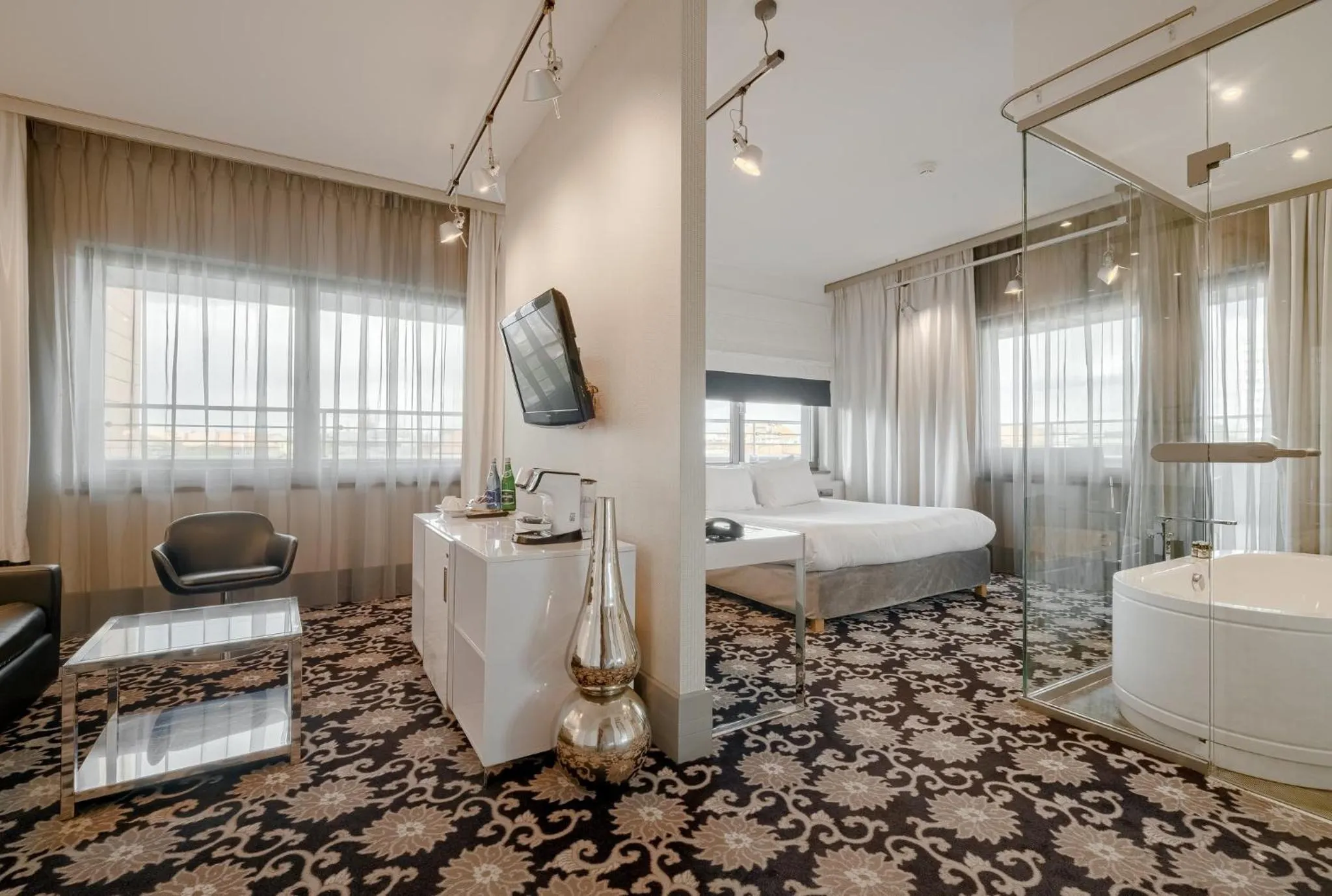 Photo of the whole room in Qubus Hotel Bydgoszcz