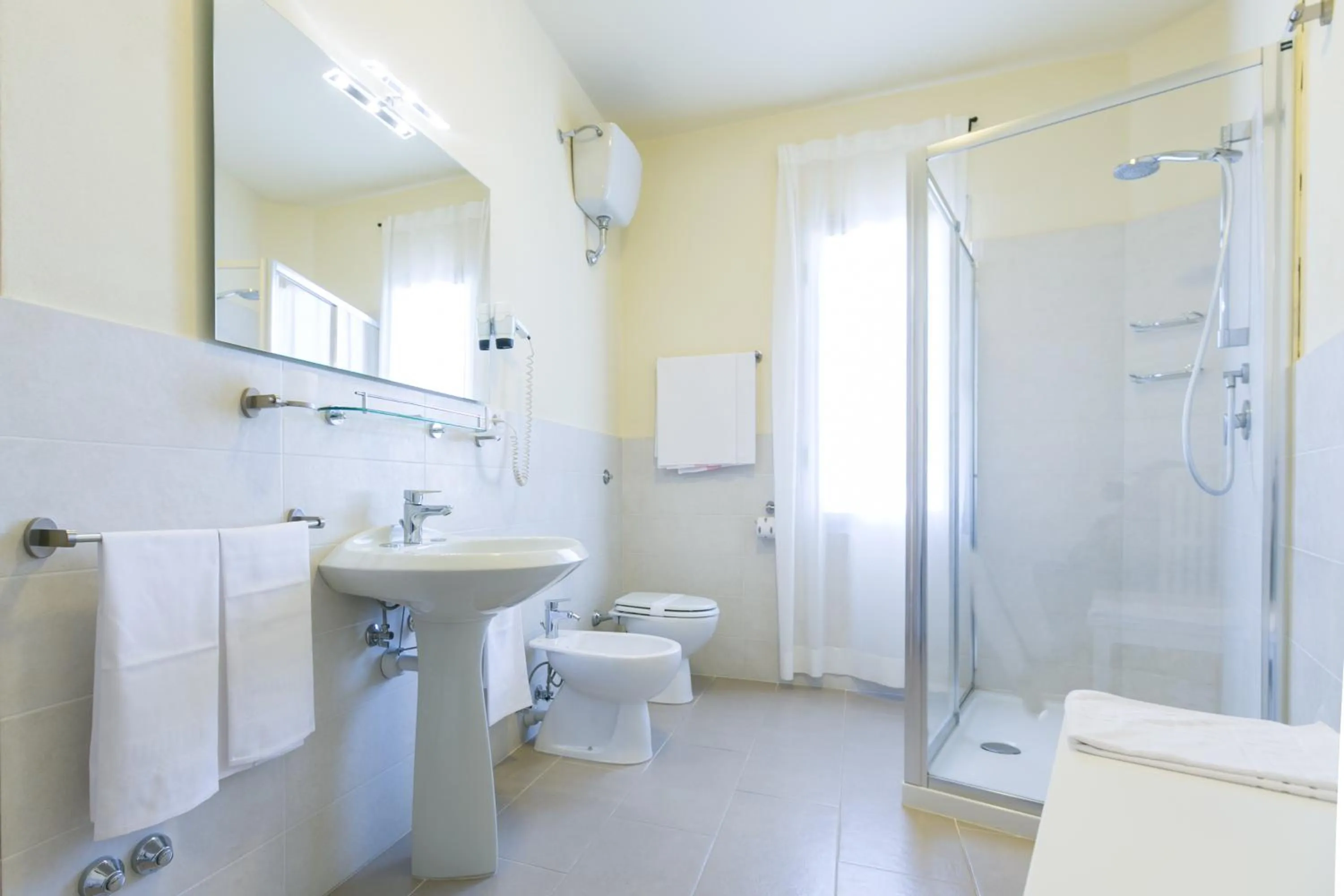 Bathroom in Albergo Il Cochino