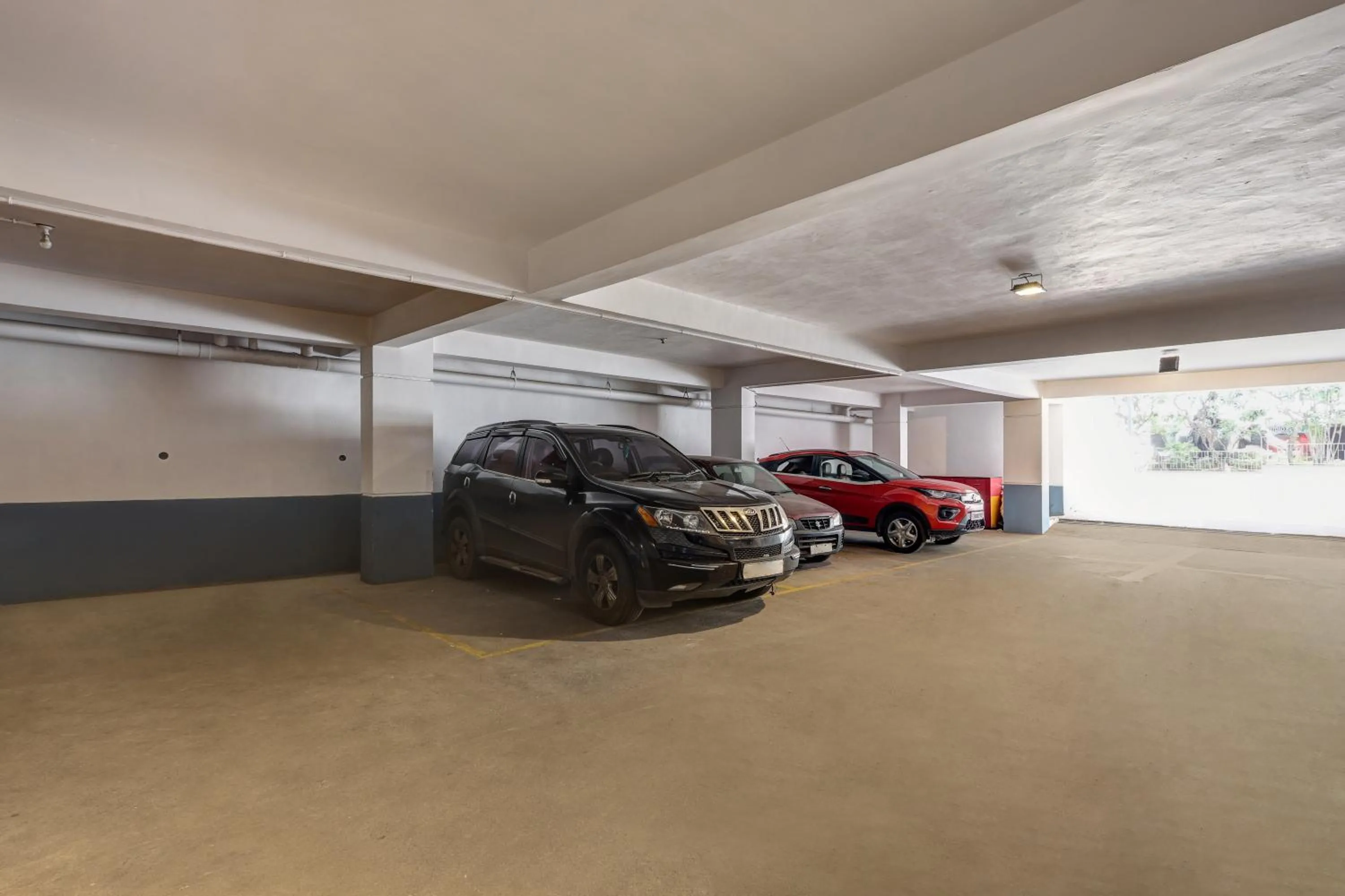 Parking in Treebo Blak & Wite Rk Beach