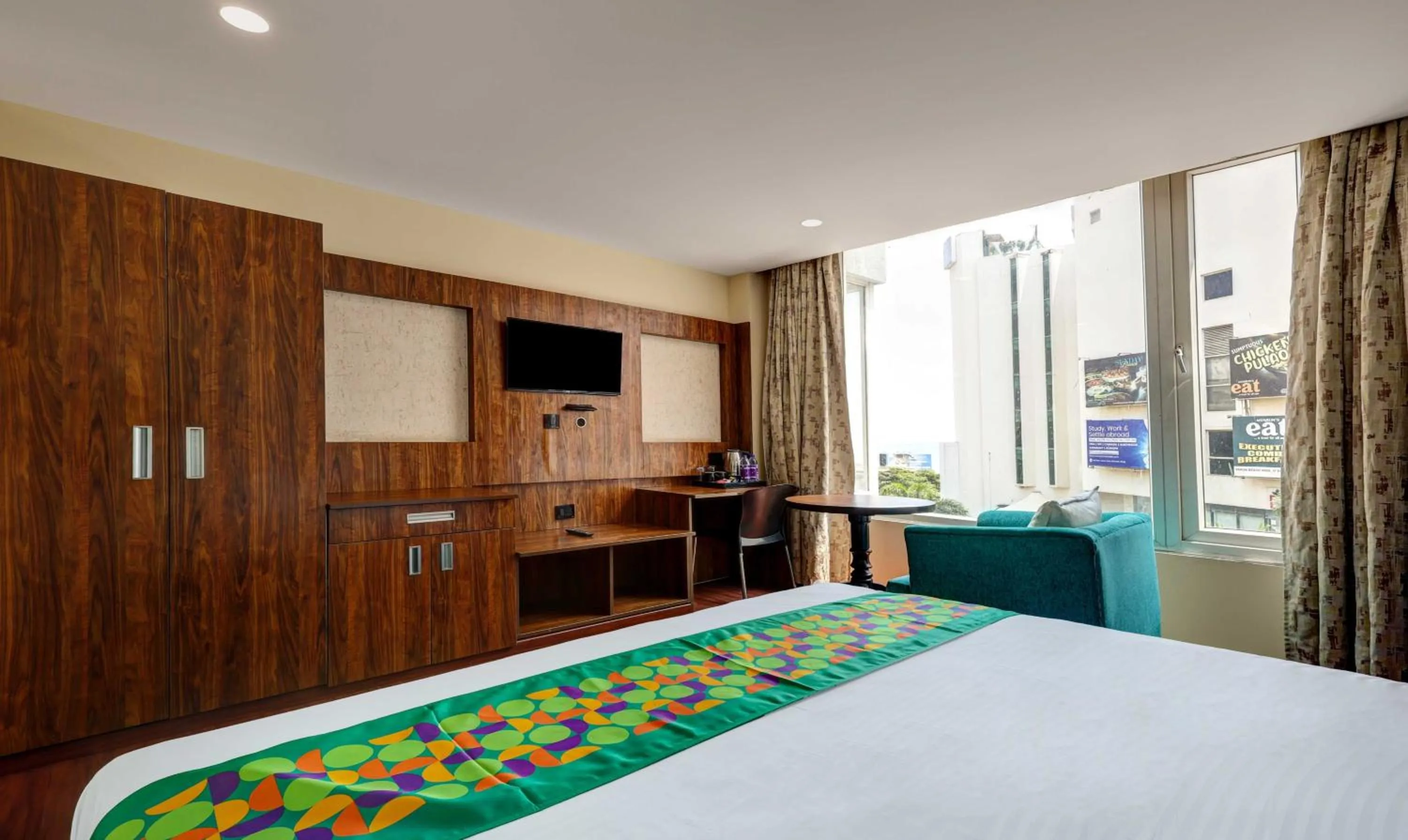 Bedroom in Treebo Blak & Wite Rk Beach