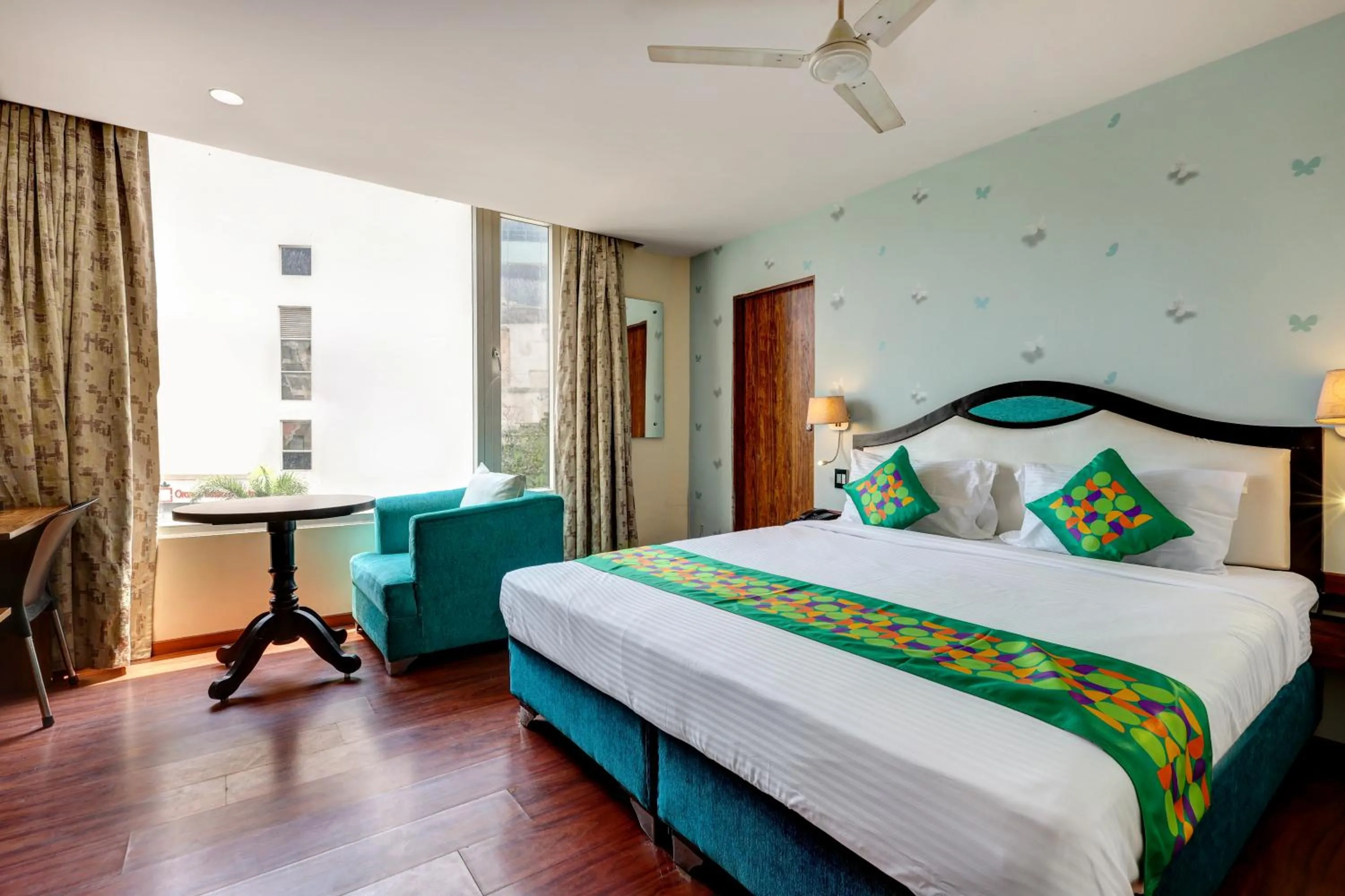 Bedroom in Treebo Blak & Wite Rk Beach