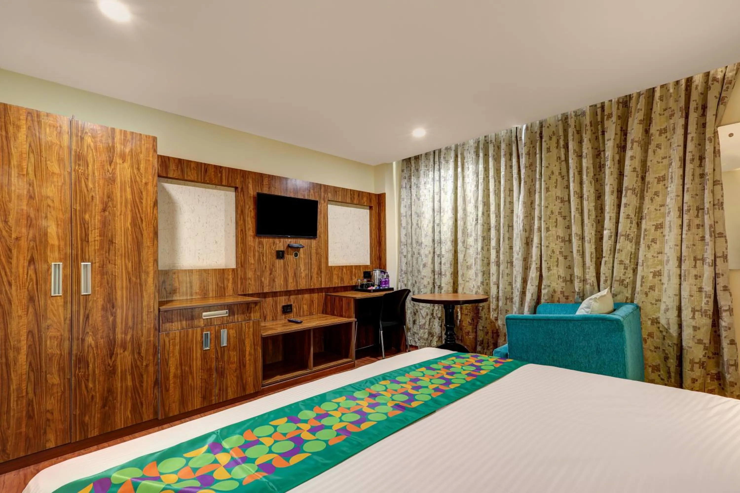 Bedroom in Treebo Blak & Wite Rk Beach