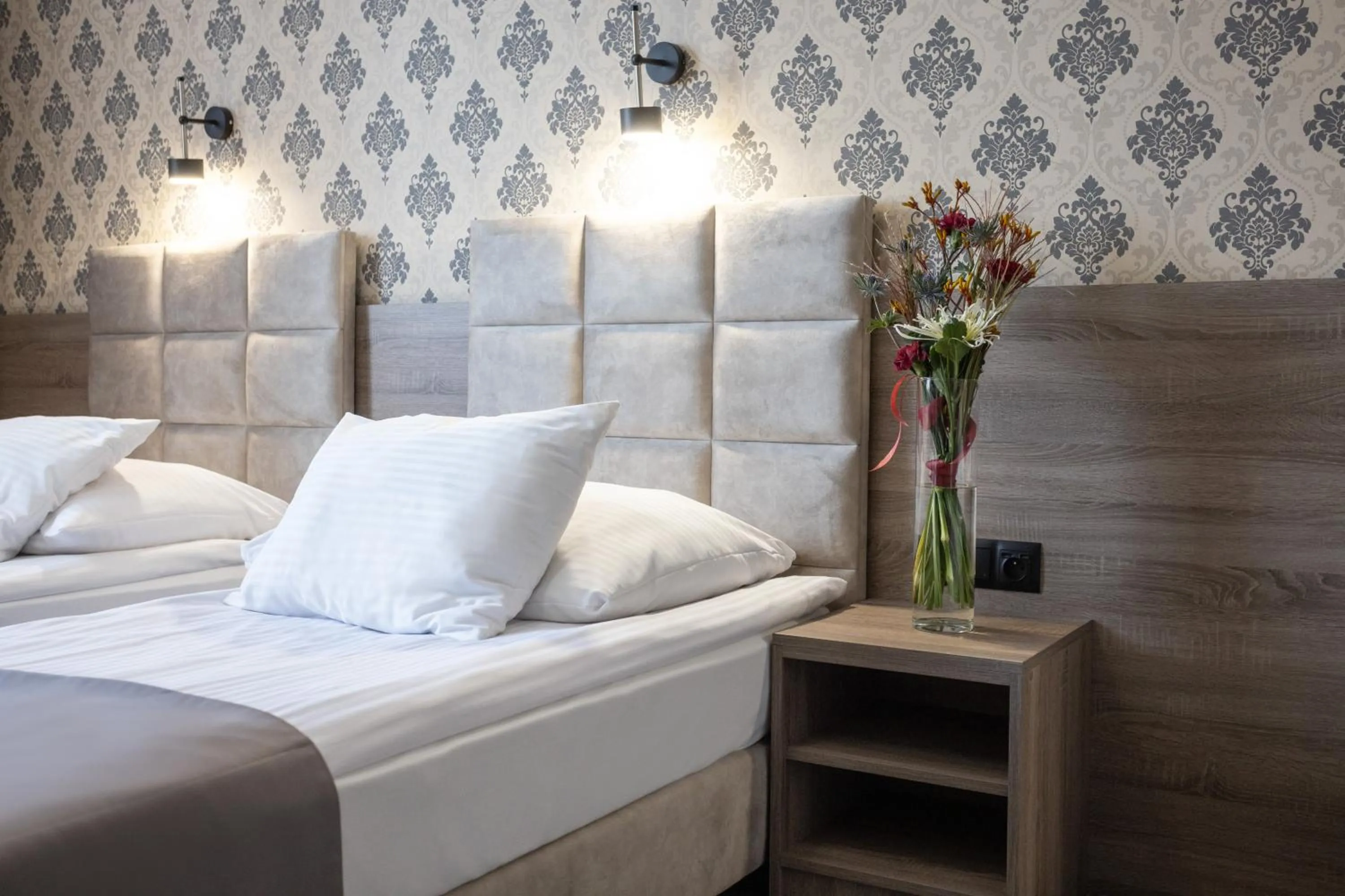 Bed in Hotel Maksymilian