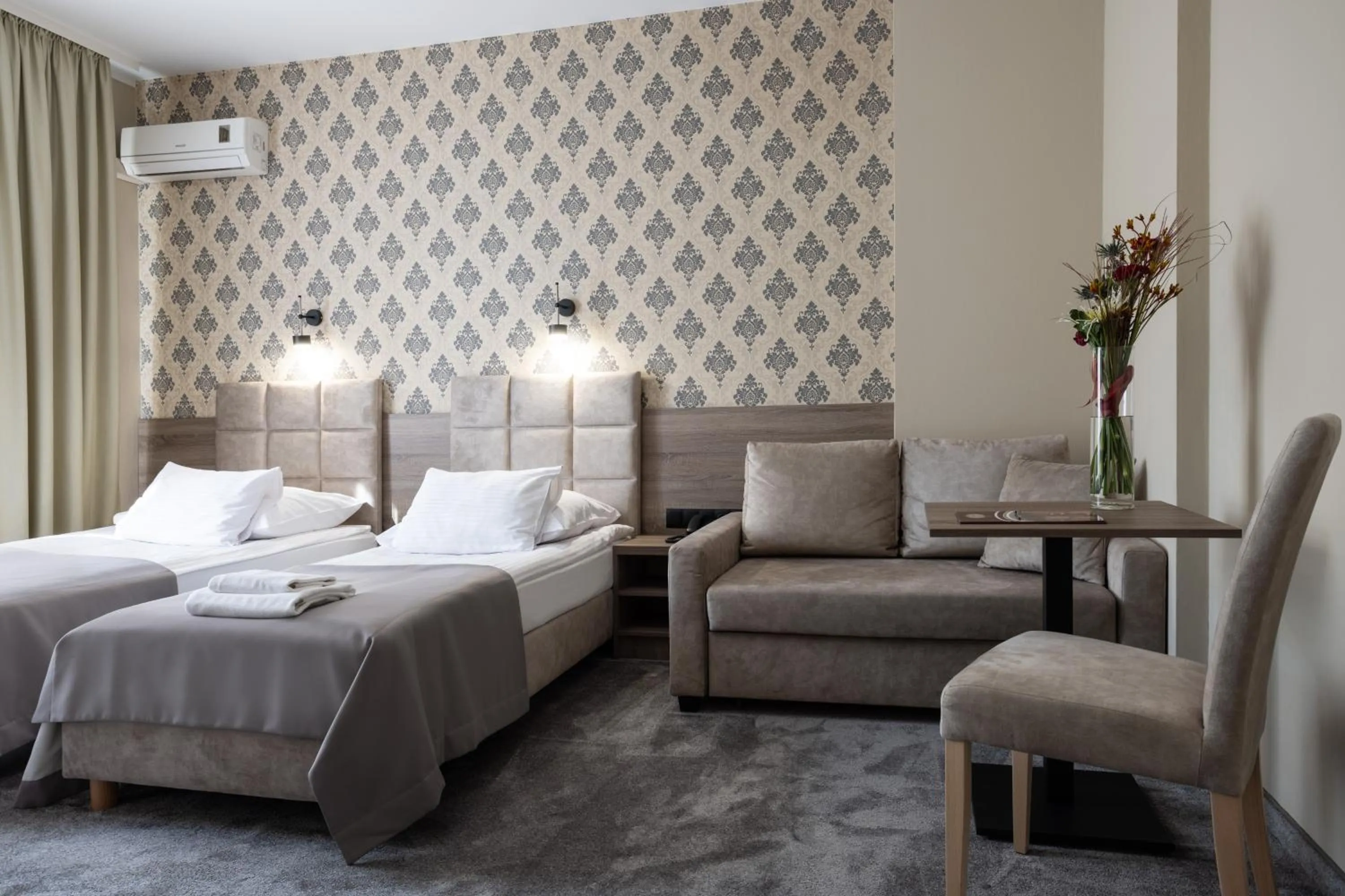 Bed in Hotel Maksymilian