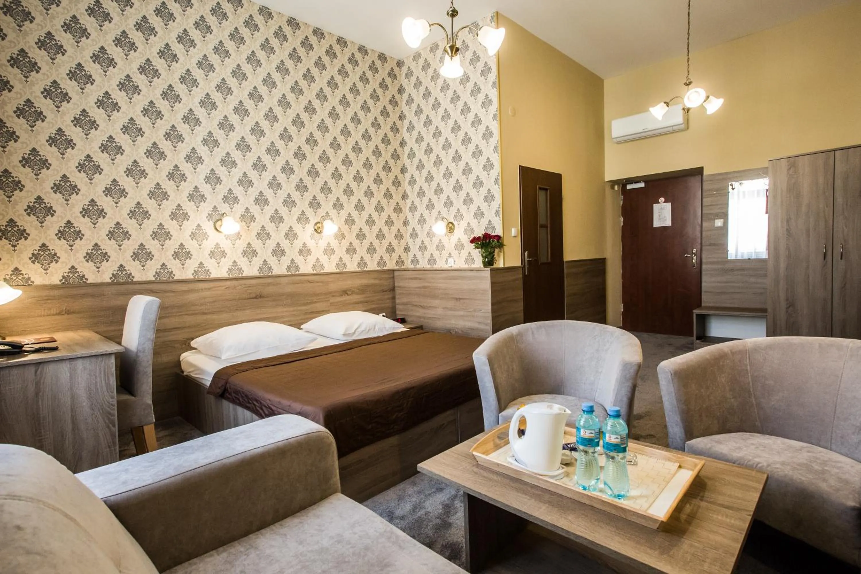 Bed in Hotel Maksymilian