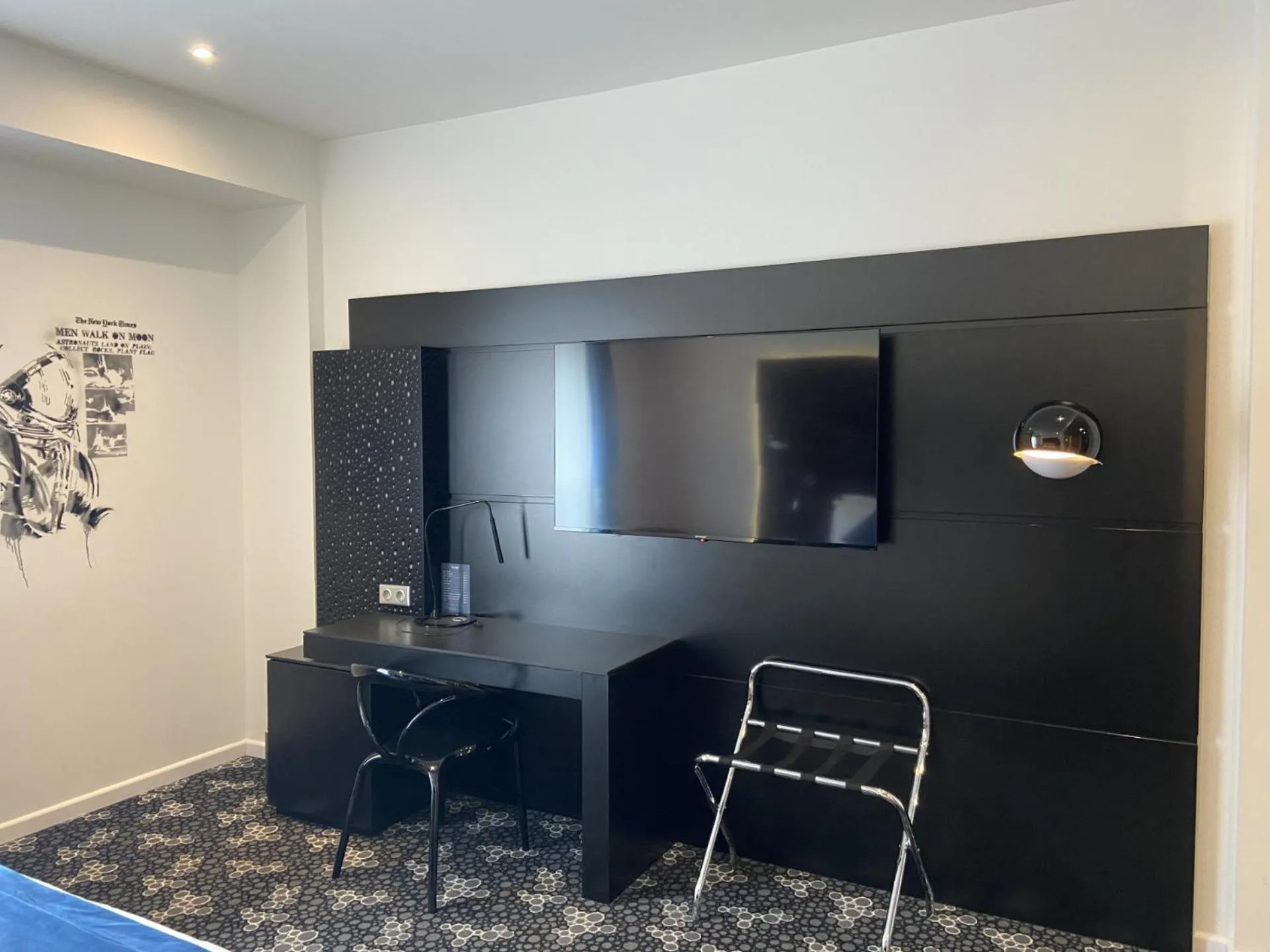 Seating area in Kyriad Prestige Perpignan Centre Gare