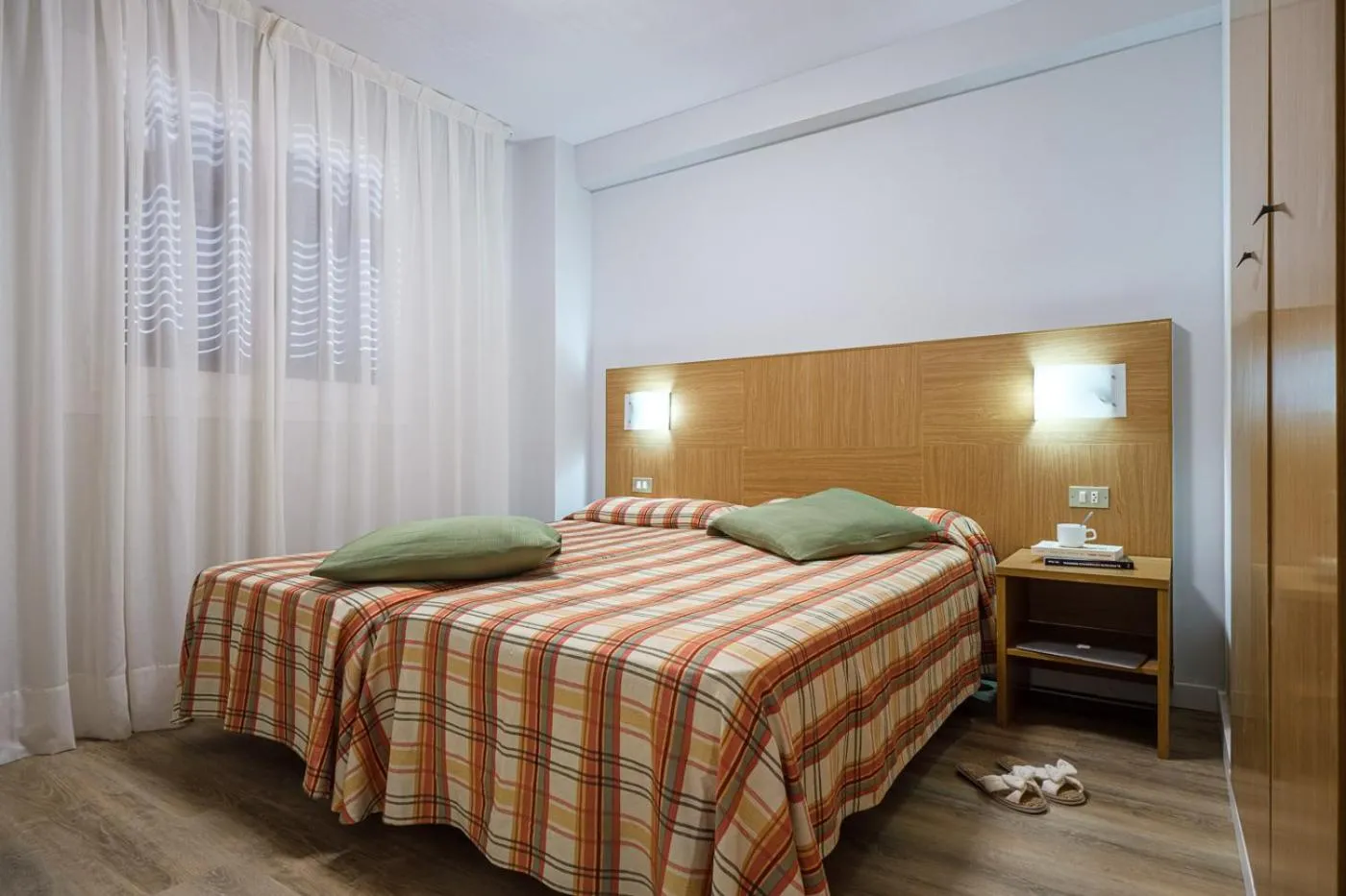 Aparthotel California