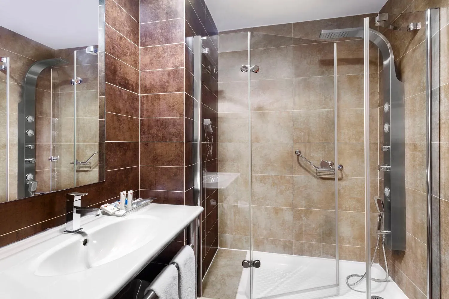 Bathroom in Exe Doña Carlota