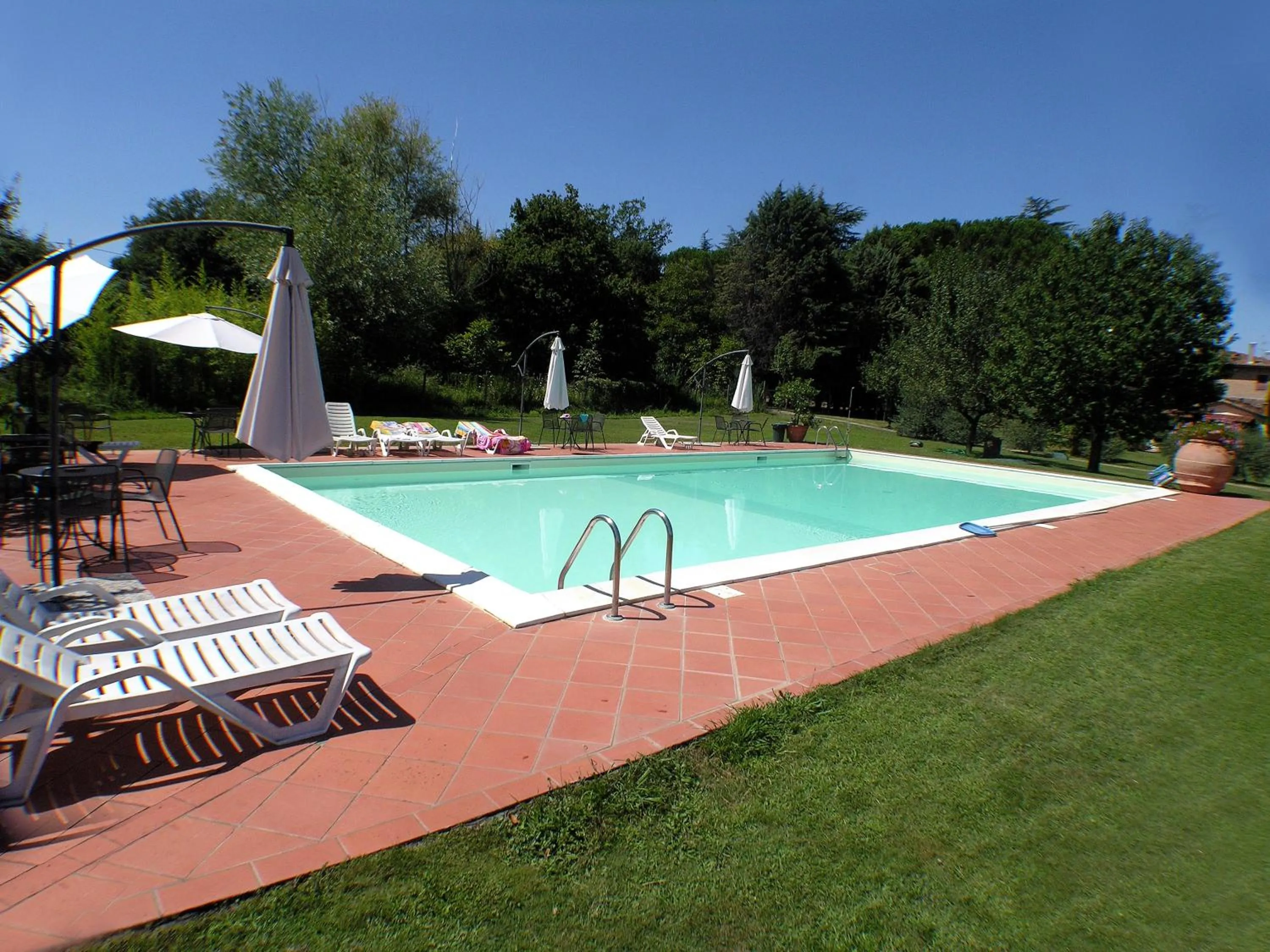 Swimming pool in Agriturismo Il Sole Verde