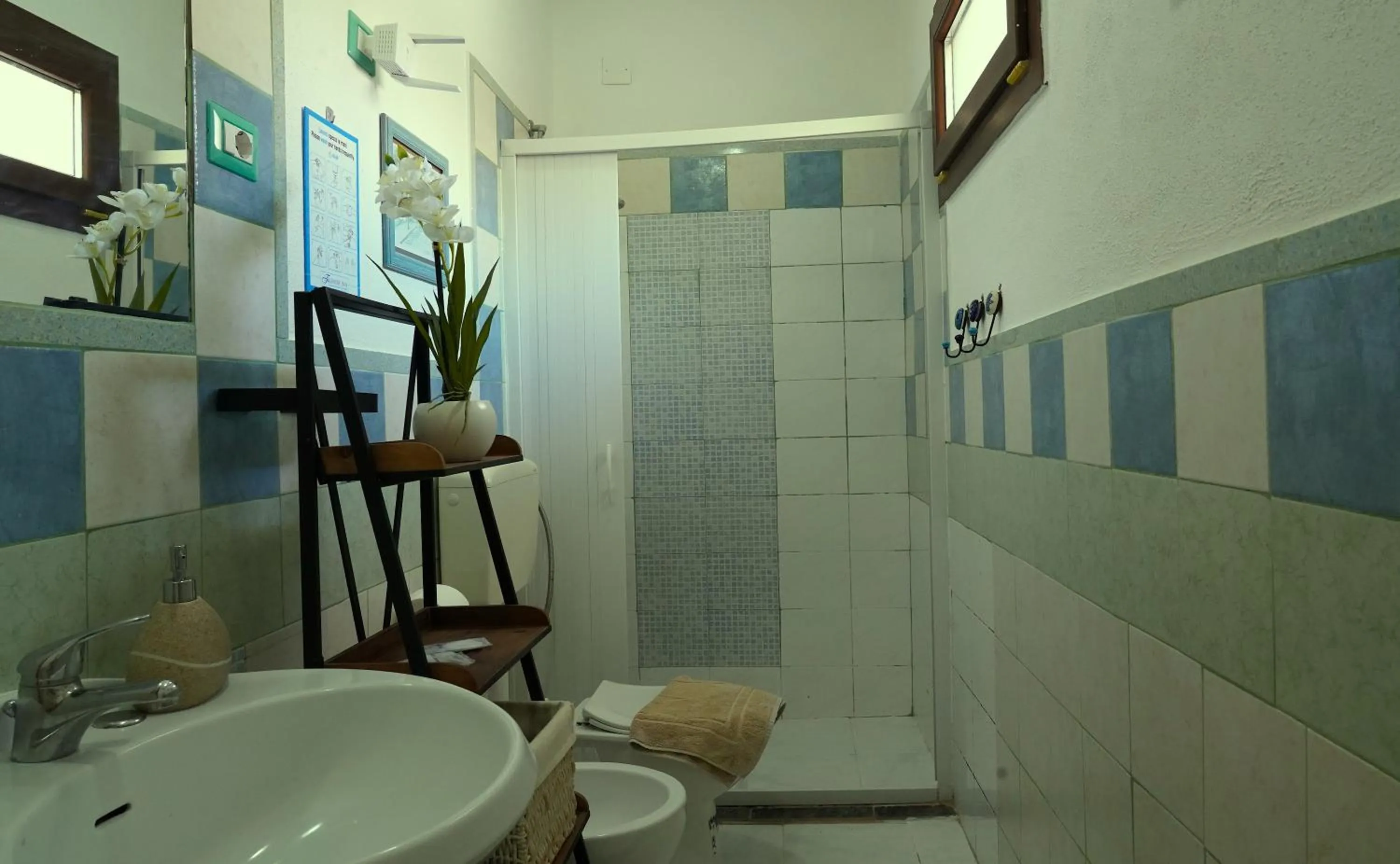 Shower in Flowery Inn Villa