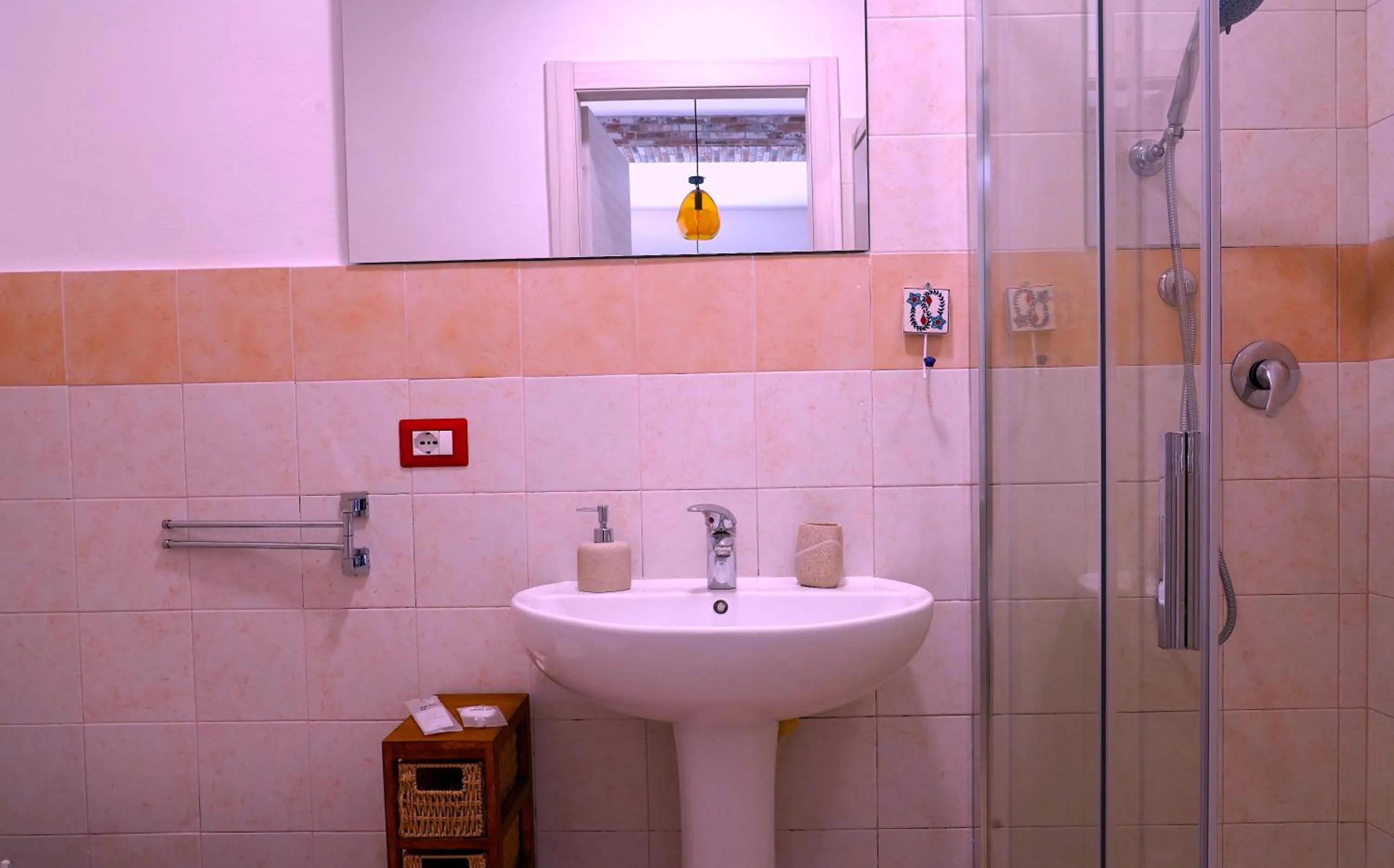 Shower in Flowery Inn Villa