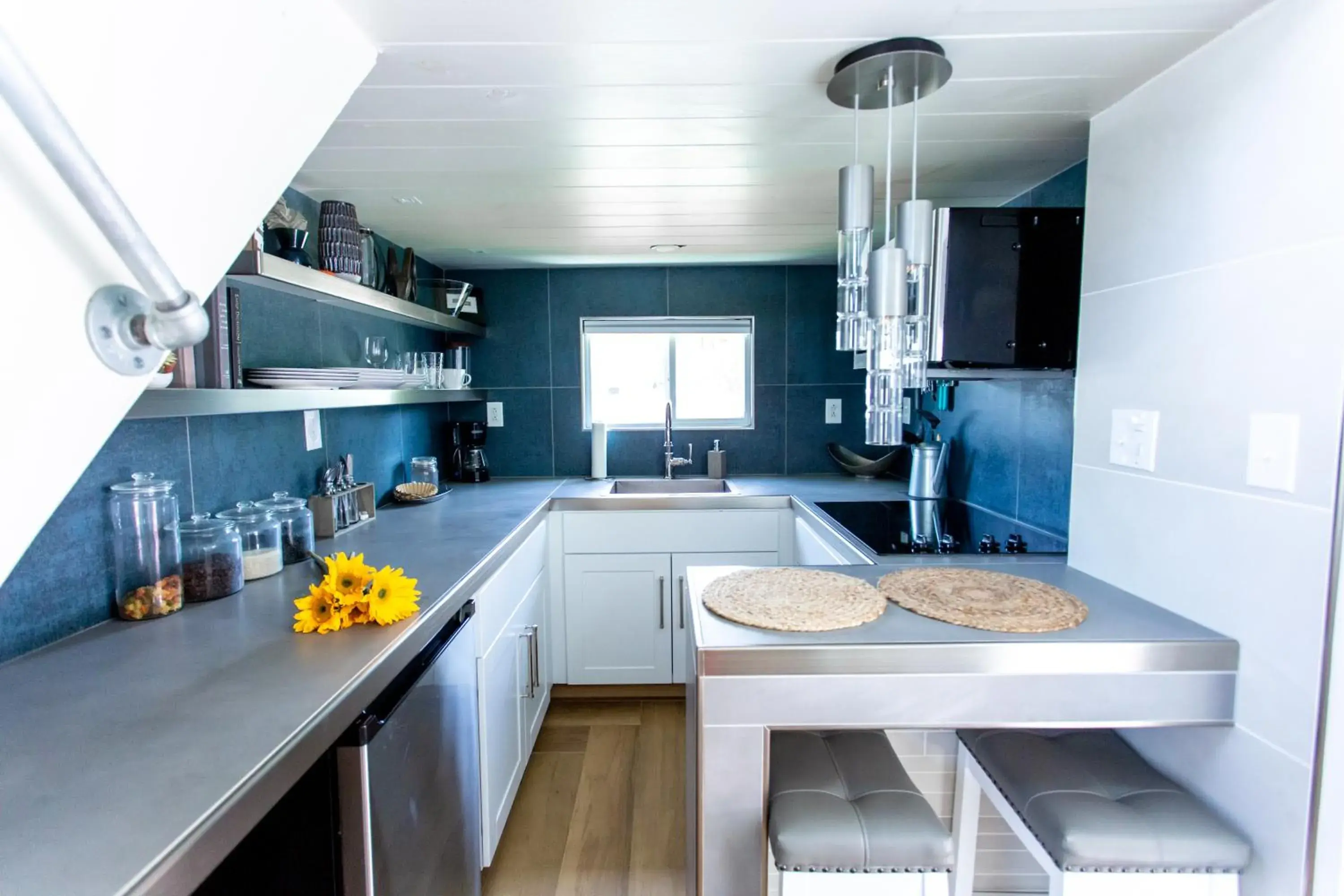 Double Room with Park View in Orlando Lakefront Tiny Houses Double Room with Park View in Orlando Lakefront Tiny Houses