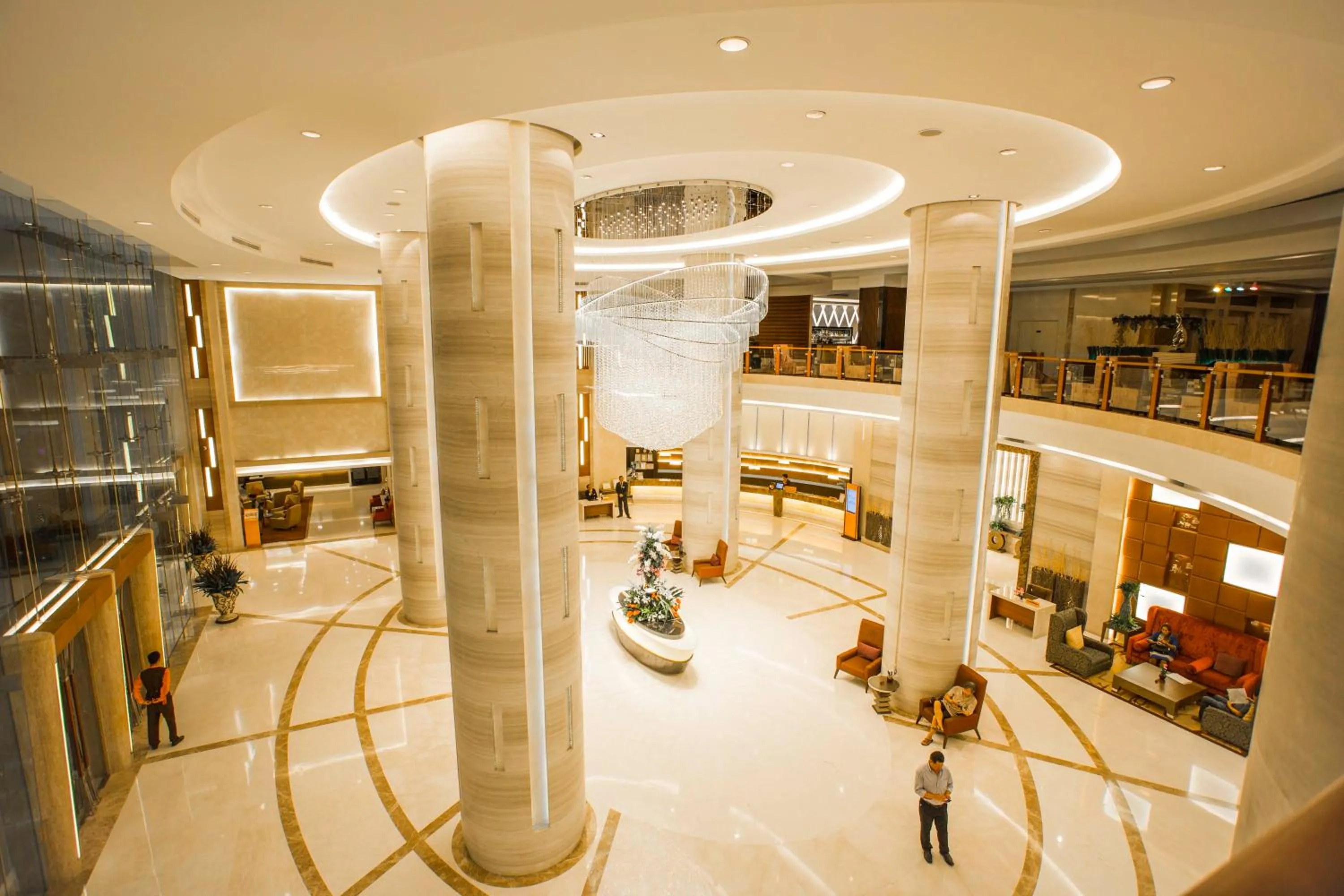 Lobby or reception in The Grand Fourwings Convention Hotel Bangkok