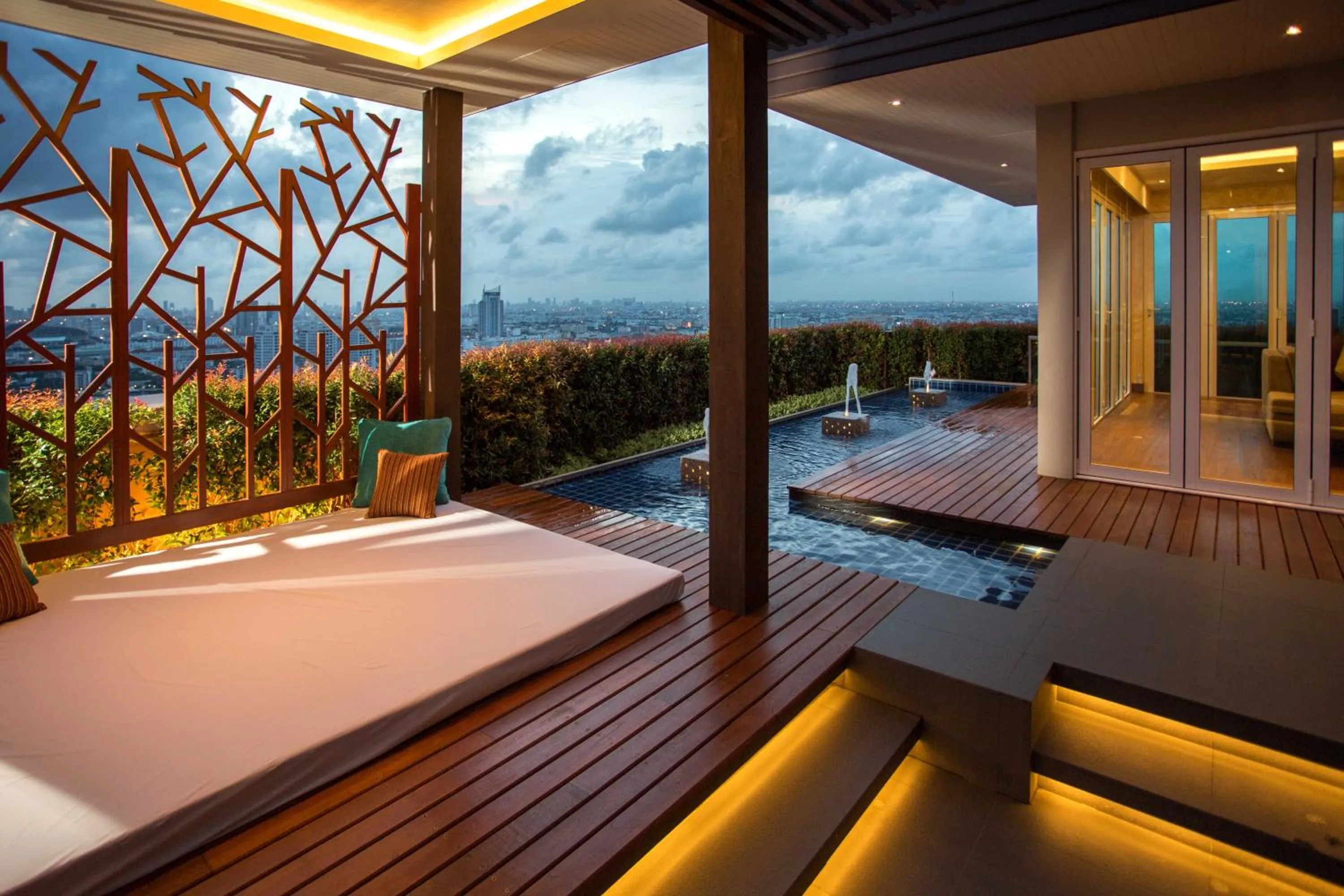 Swimming pool in The Grand Fourwings Convention Hotel Bangkok