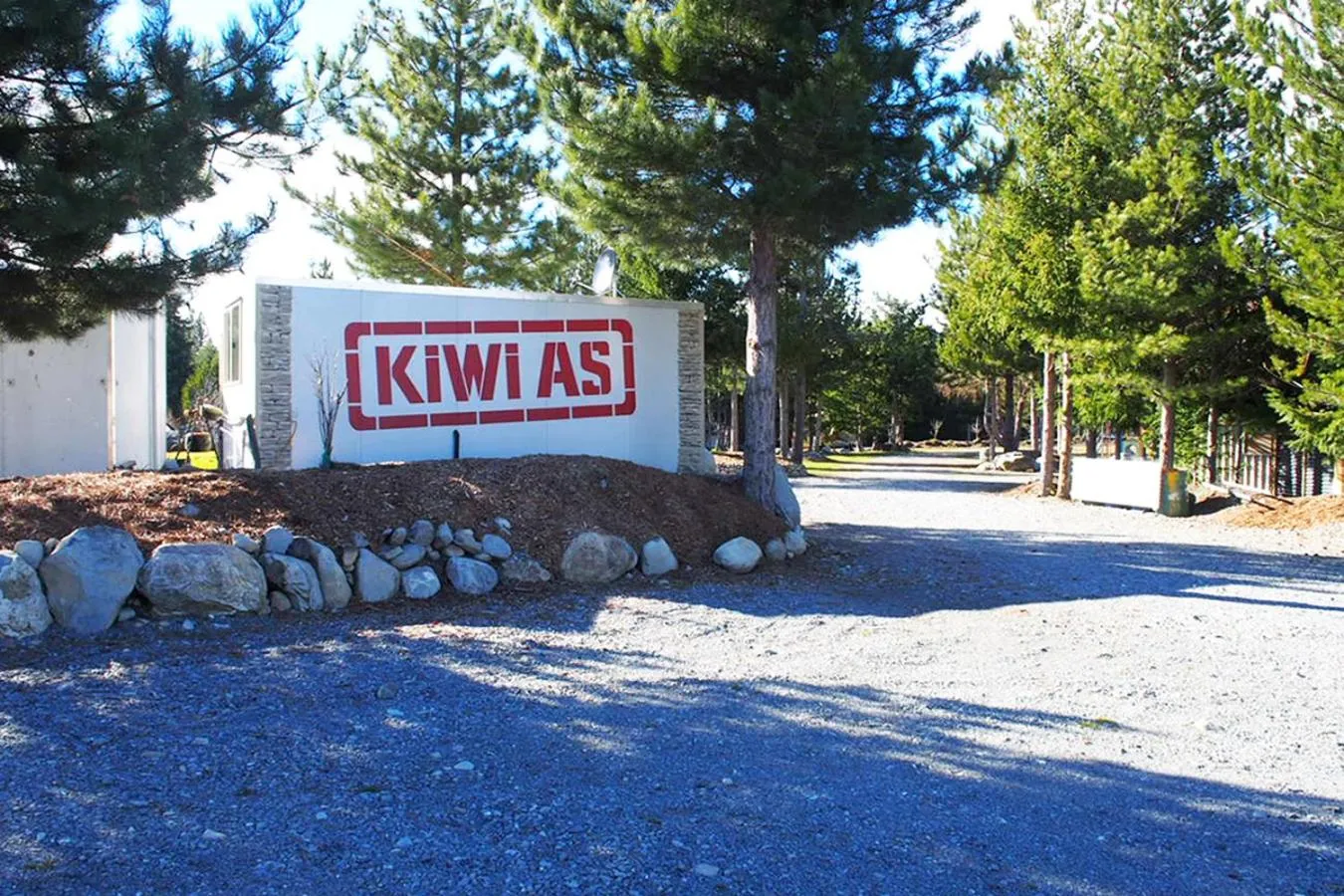 Communal kitchen in Lake Ruataniwha Holiday Park