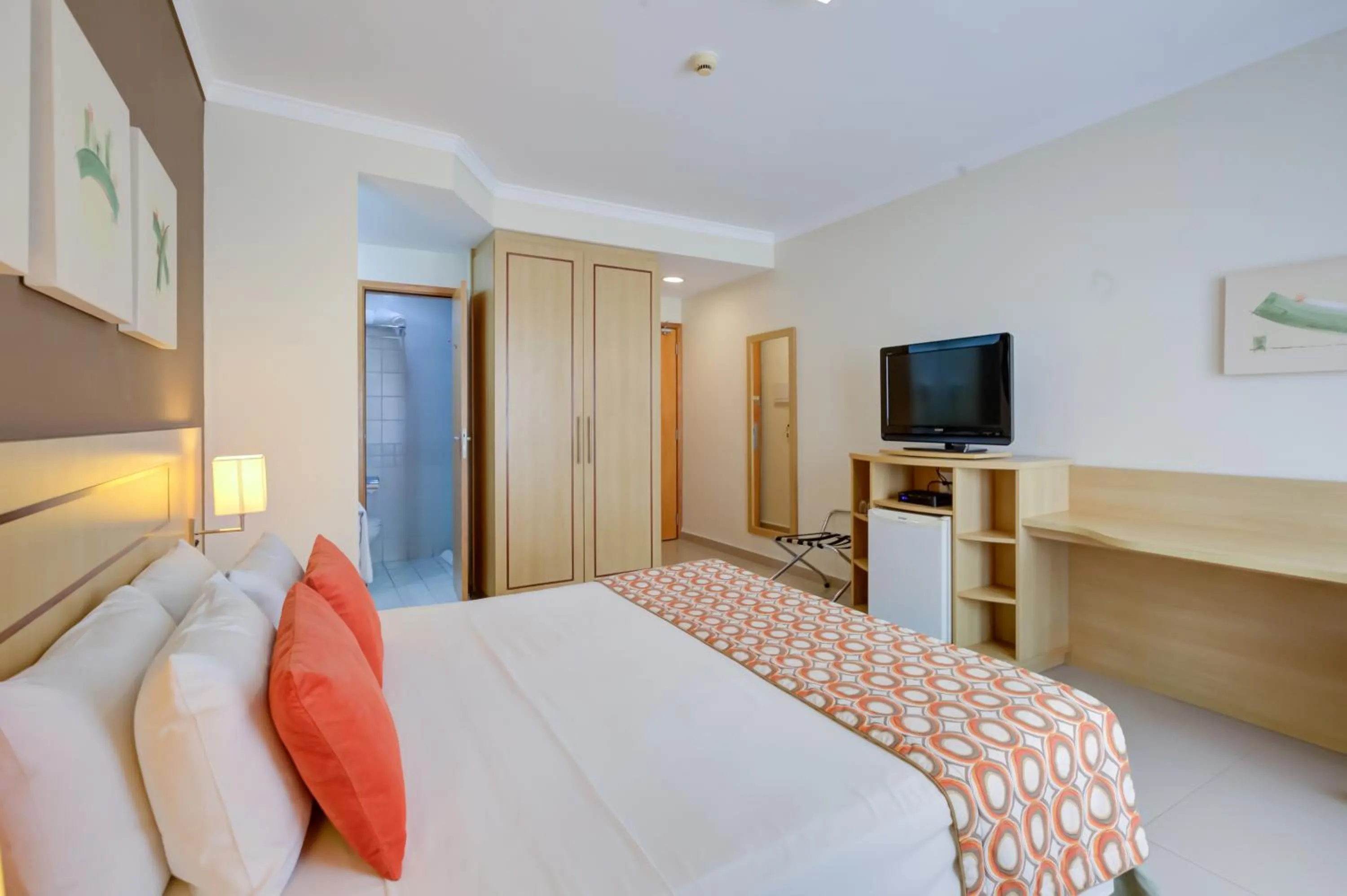 Bedroom, Bed in Comfort Franca