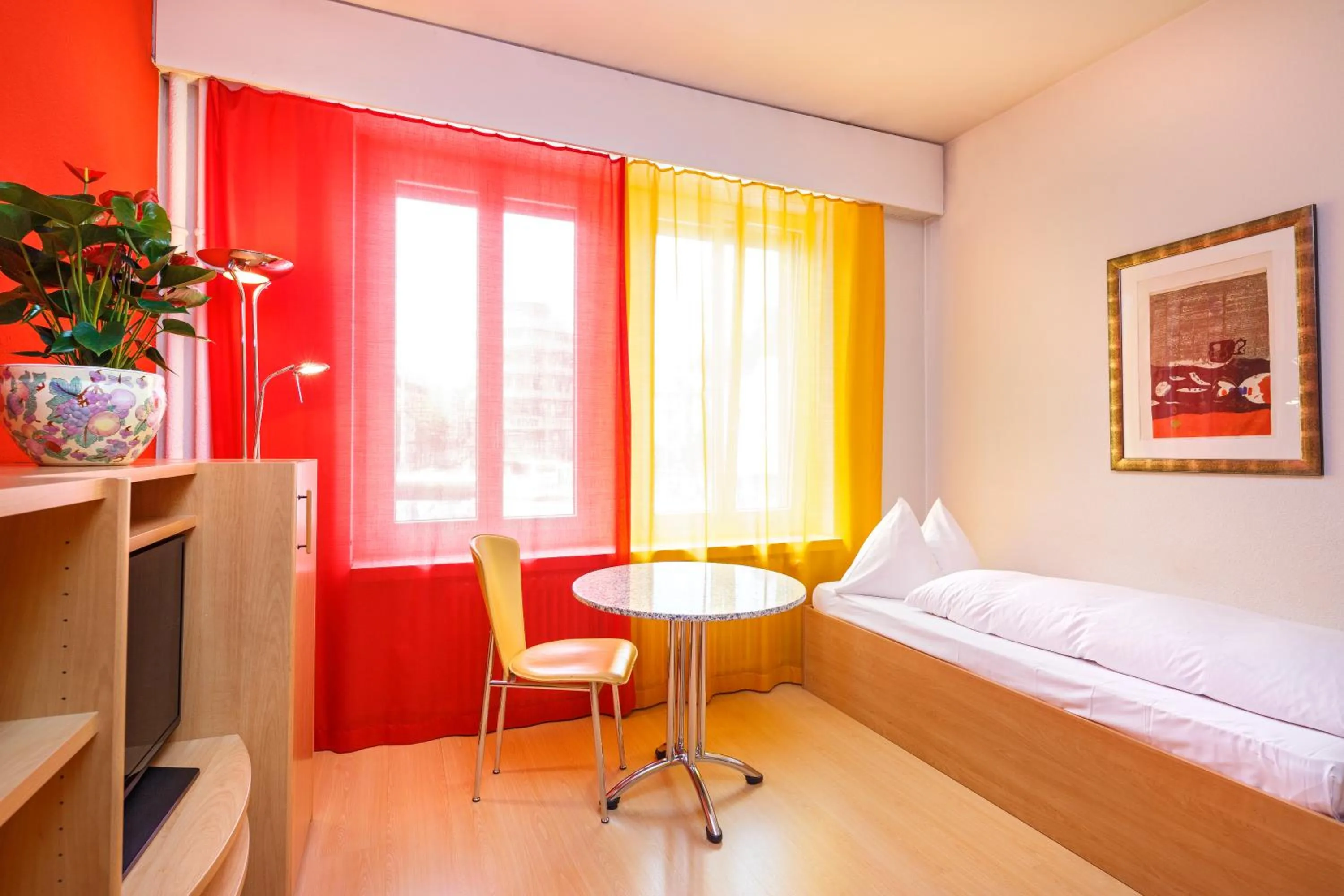 Day, Bed in Residence zum Löwen