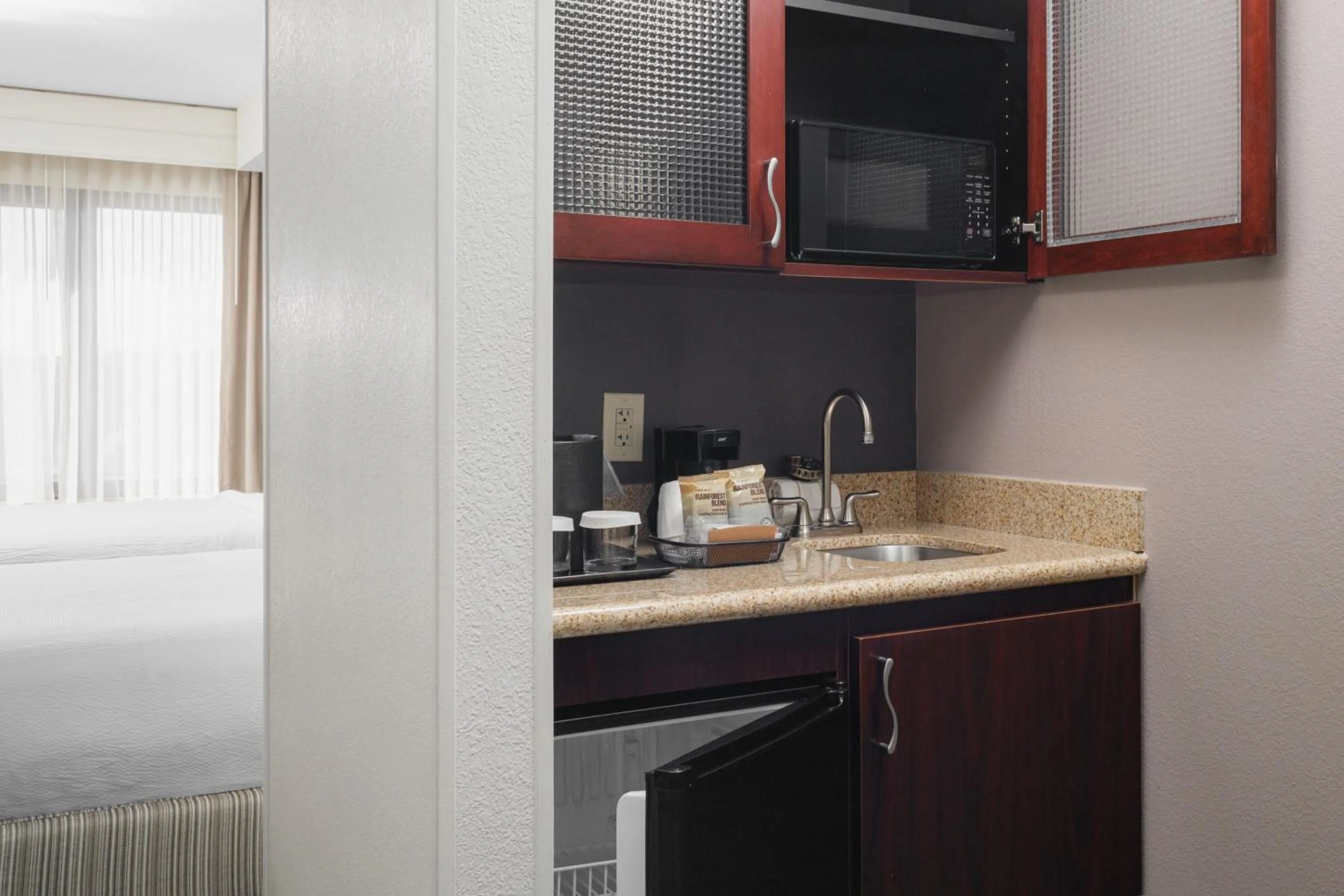Kitchen or kitchenette in SpringHill Suites Knoxville At Turkey Creek