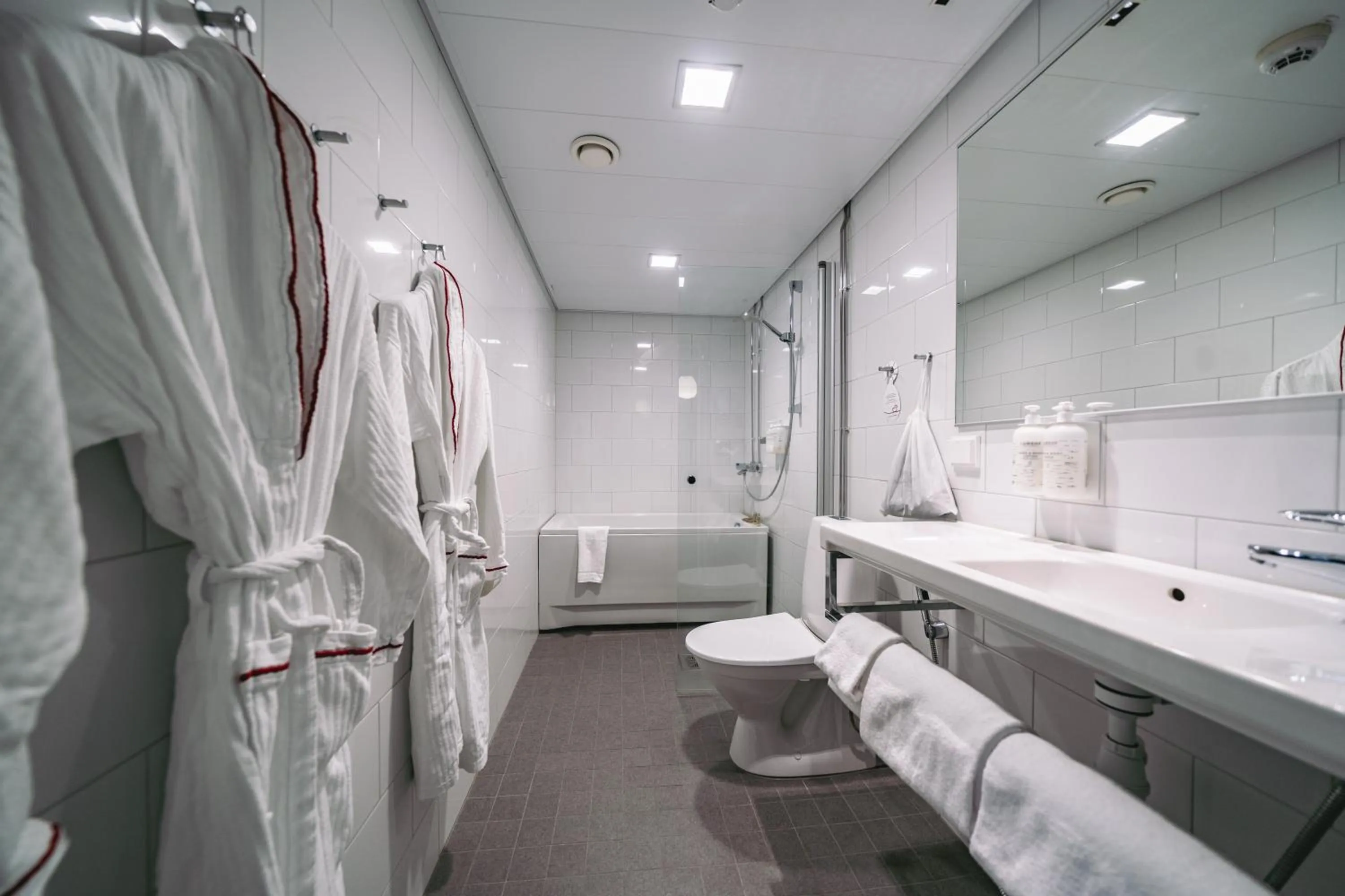 Bathroom in Original Sokos Hotel Koljonvirta