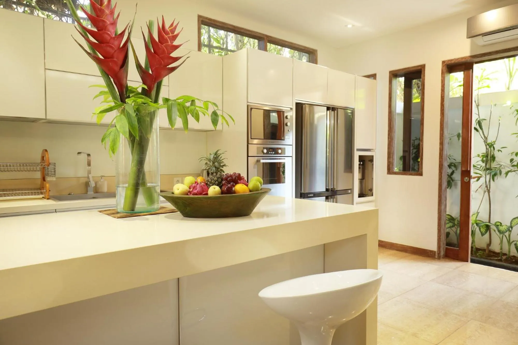 Dining area in Villa The Hotman Paris II Seminyak