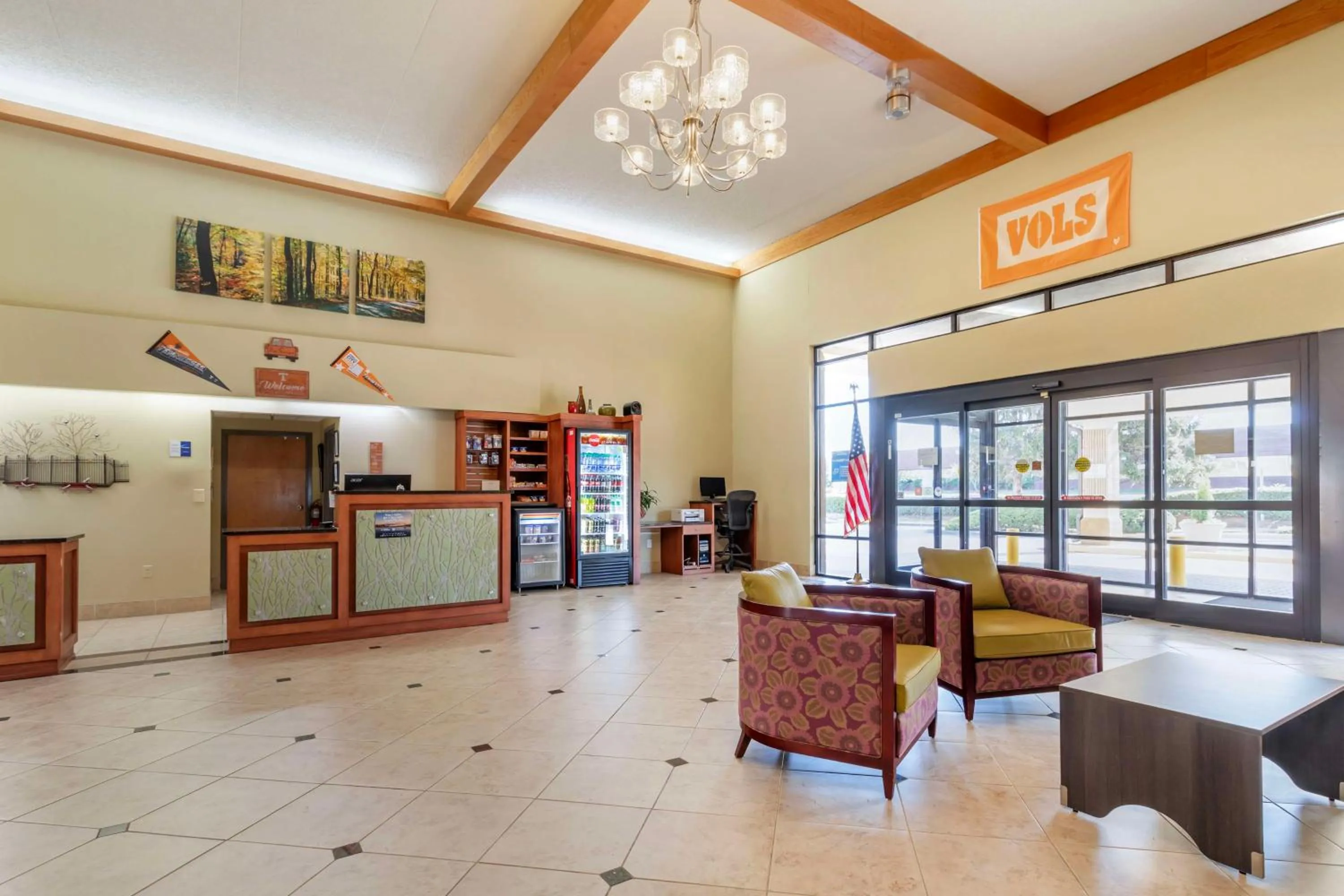 Lobby or reception in Best Western Plus Knoxville Cedar Bluff