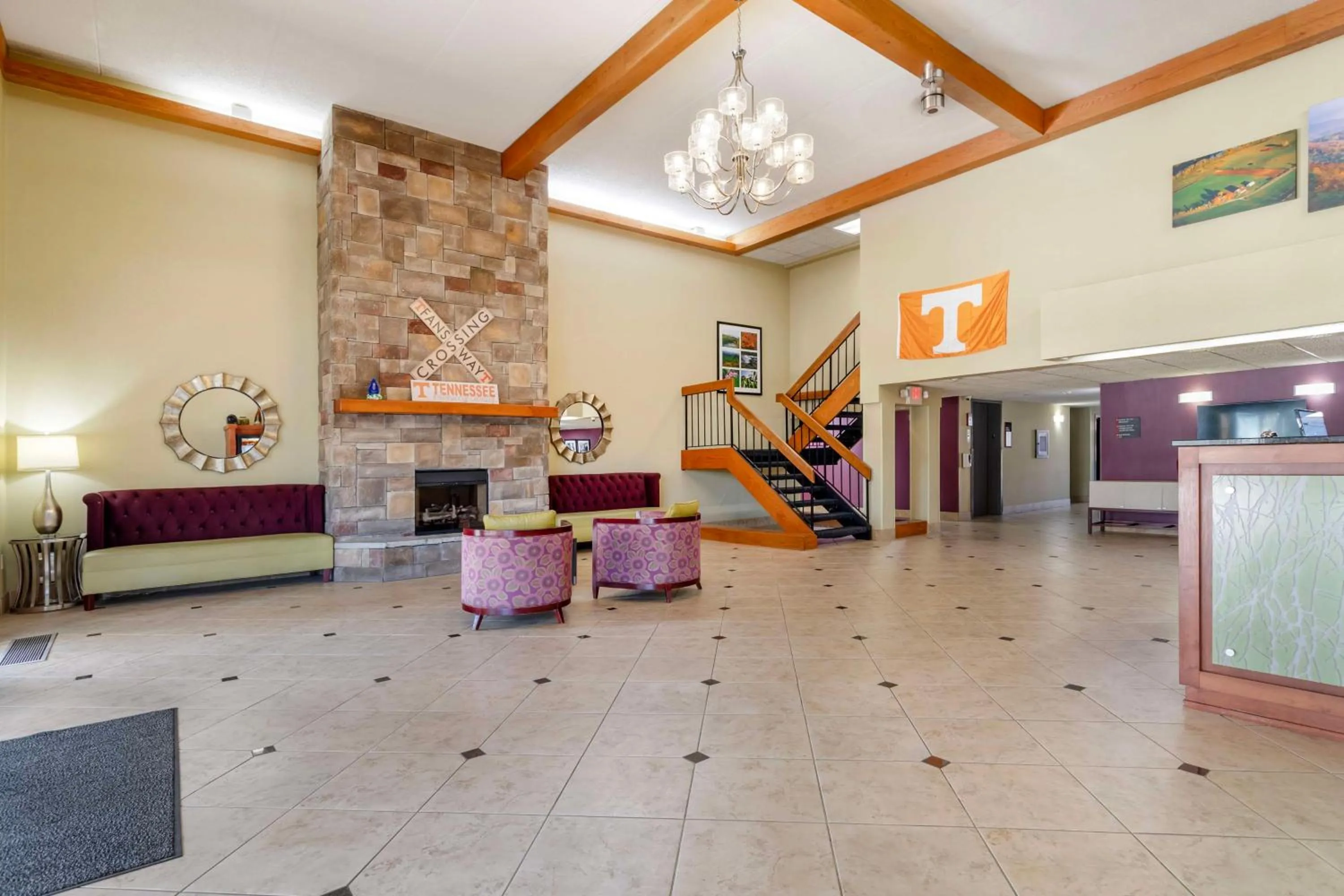 Lobby or reception in Best Western Plus Knoxville Cedar Bluff