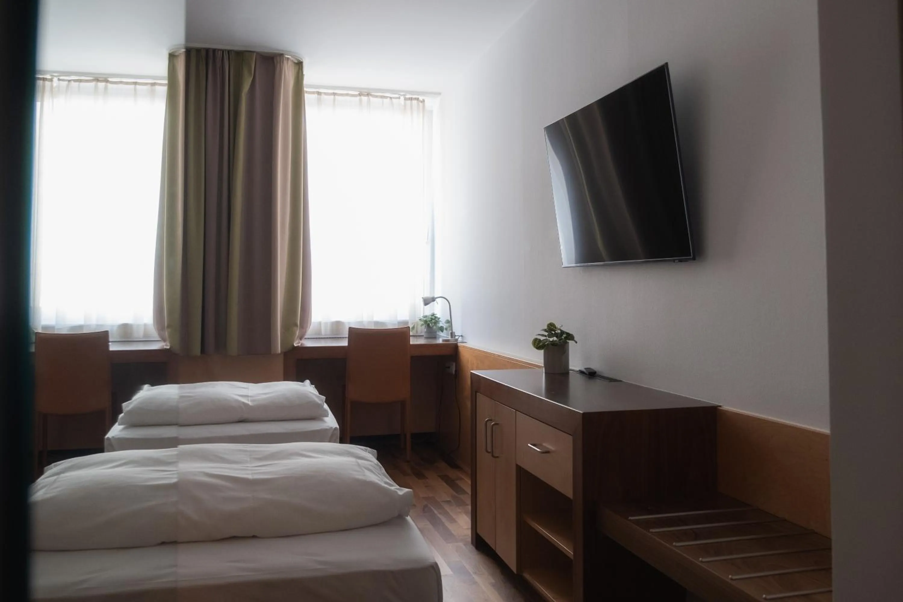 TV and multimedia, Bed in City-Hotel