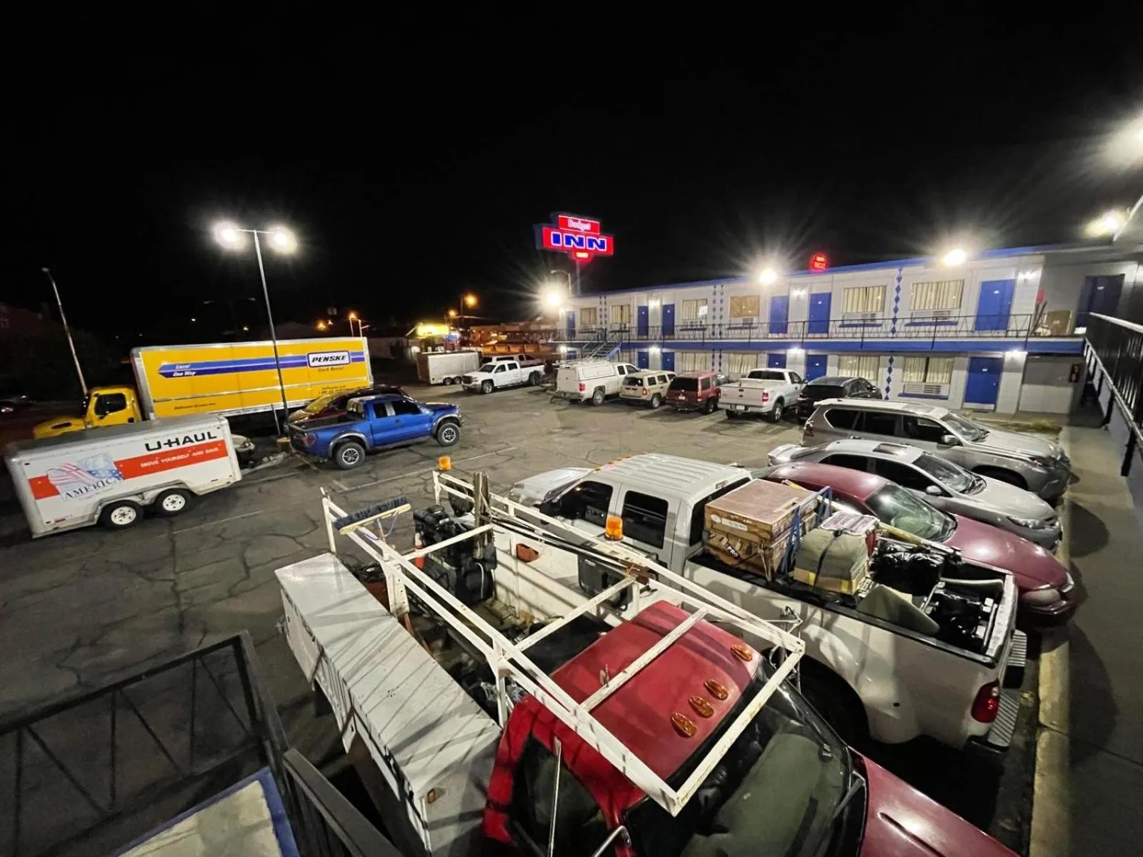 Parking in Capital O Budget Inn Ontario I-84