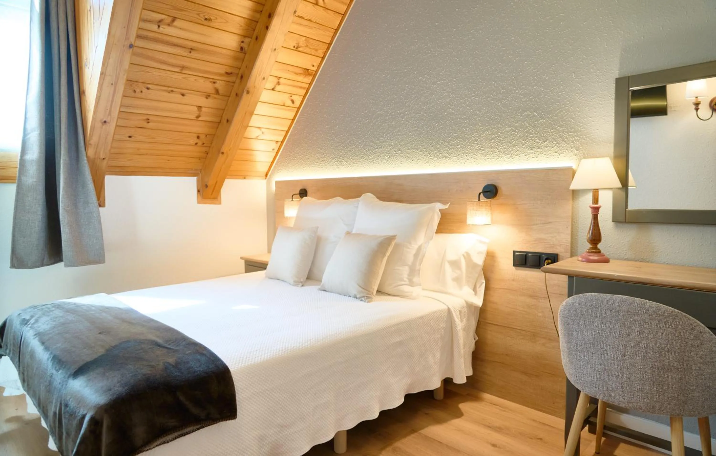 Photo of the whole room, Bed in Hotel Anglada