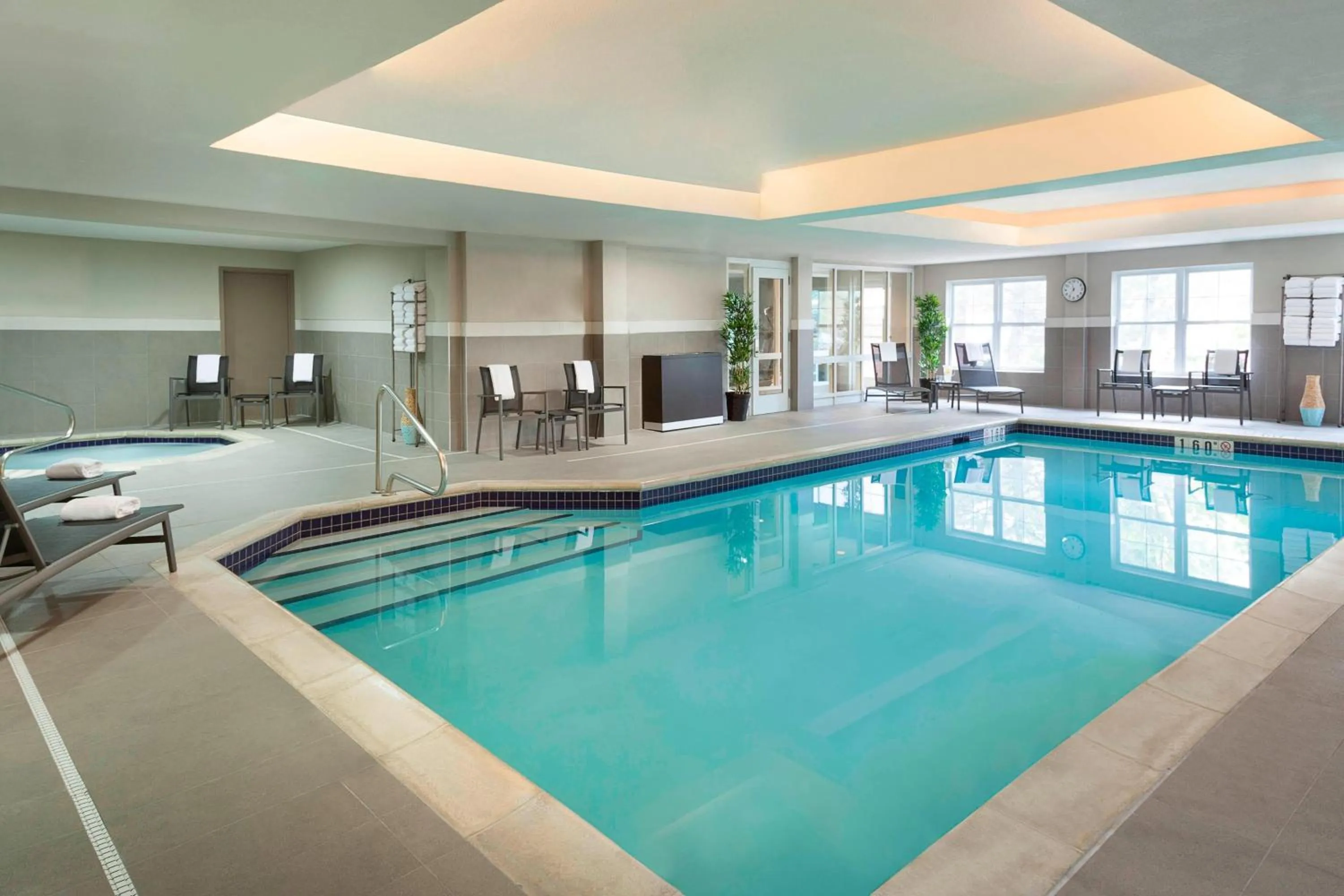 Swimming pool in Residence Inn by Marriott Toronto Markham
