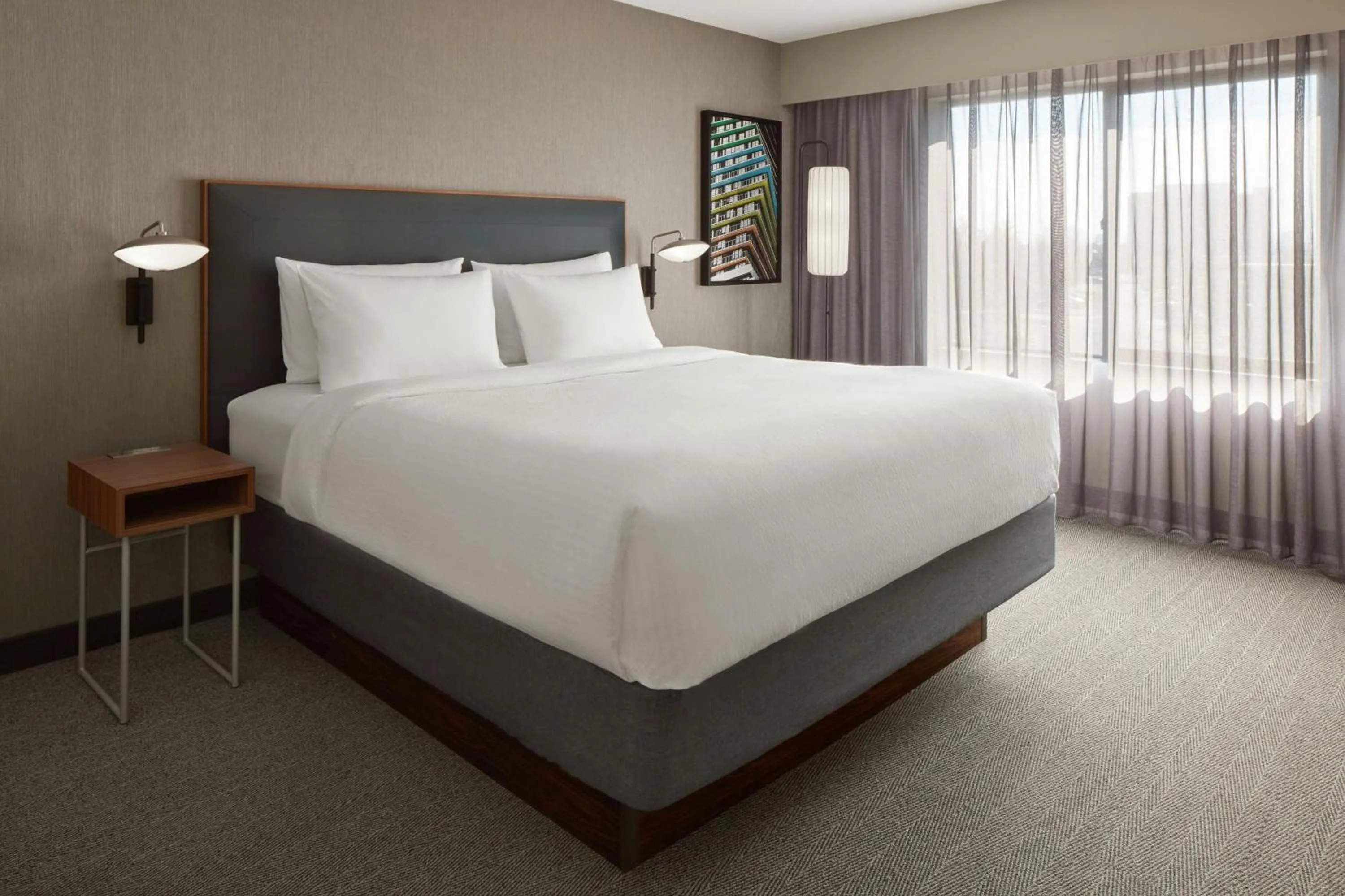 Photo of the whole room, Bed in Courtyard by Marriott Mississauga-Airport Corporate Centre West