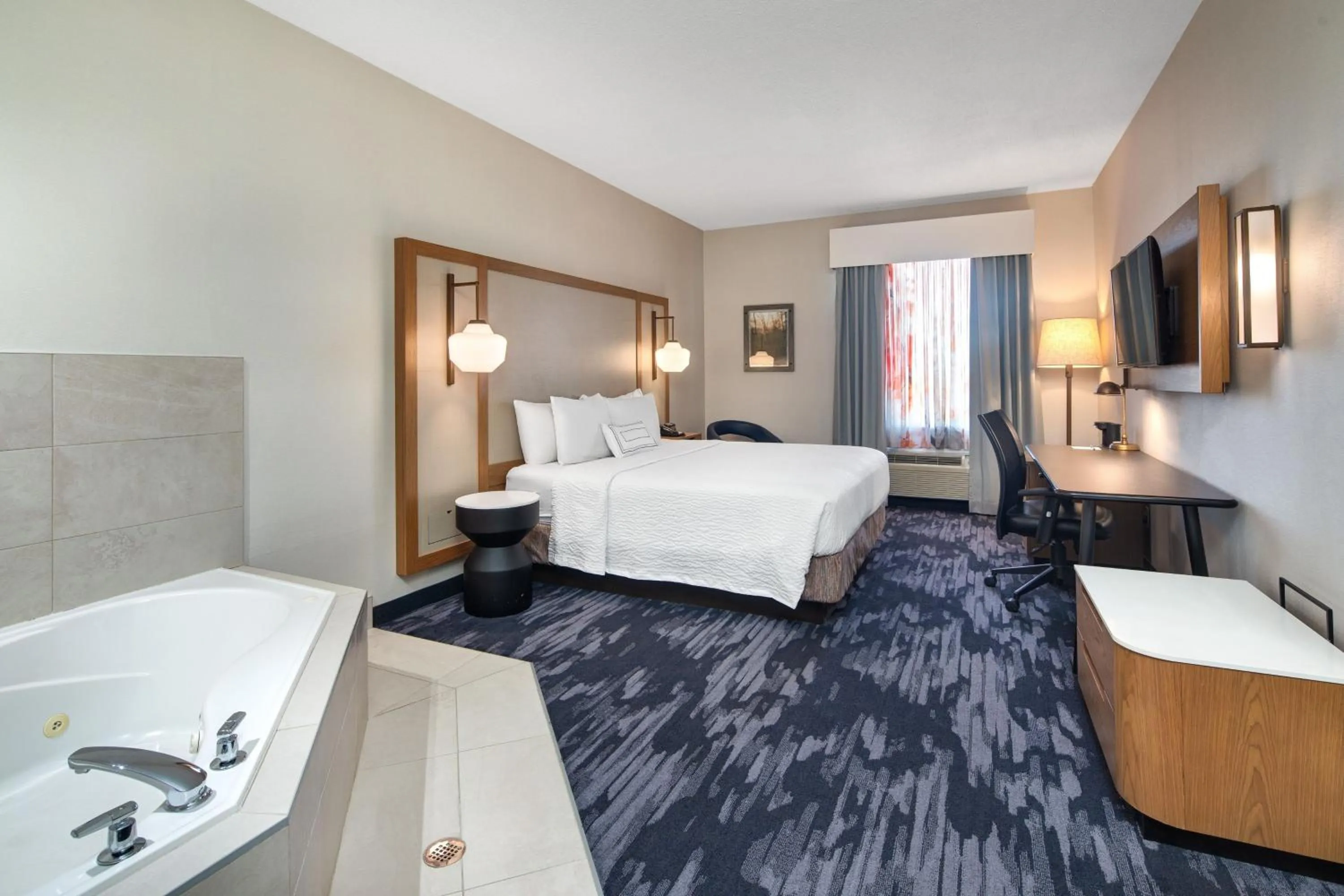 Swimming pool, Bed in Fairfield Inn by Marriott Toronto Oakville
