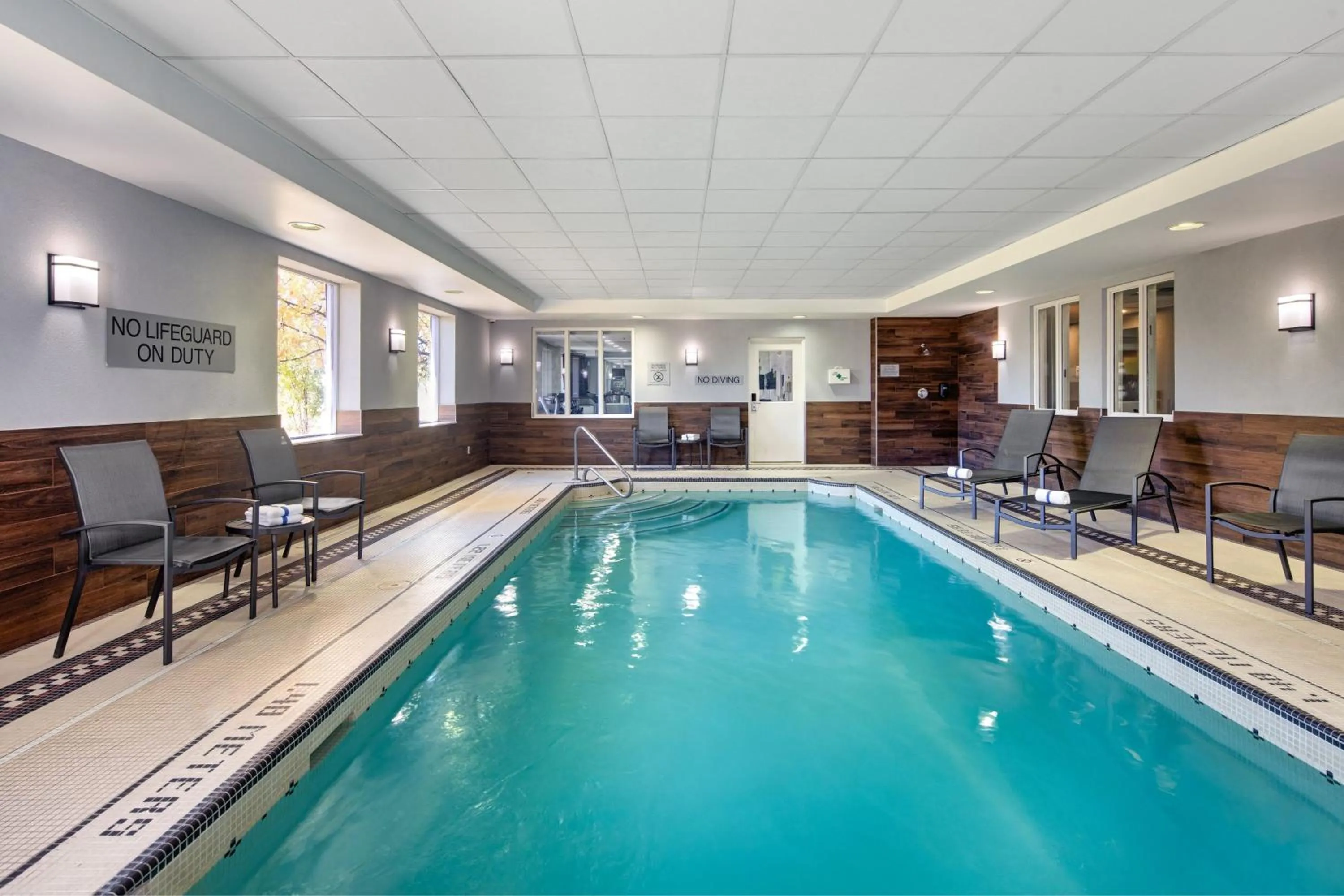 Swimming pool in Fairfield Inn by Marriott Toronto Oakville