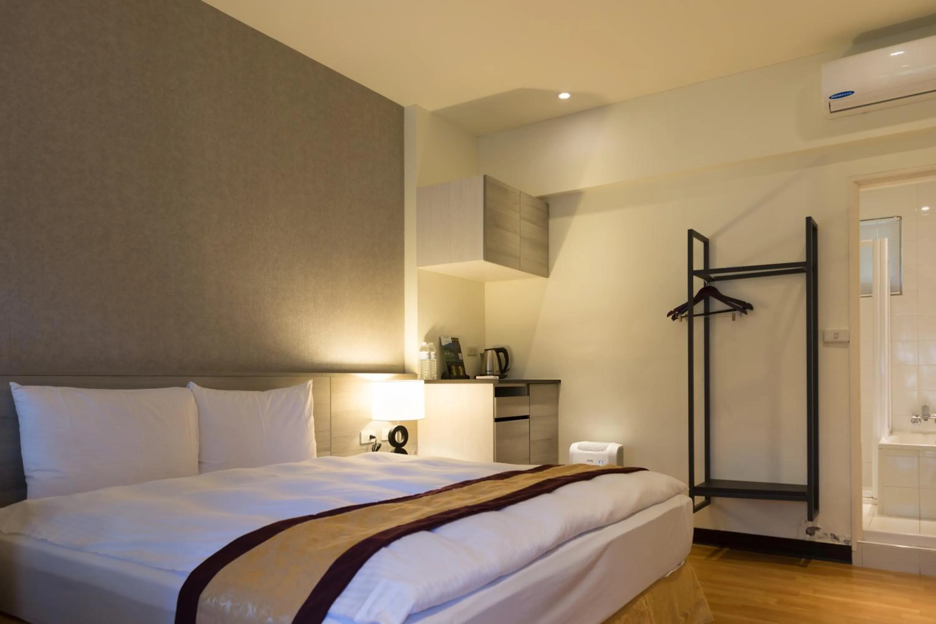 Bed in Lishan Guest House