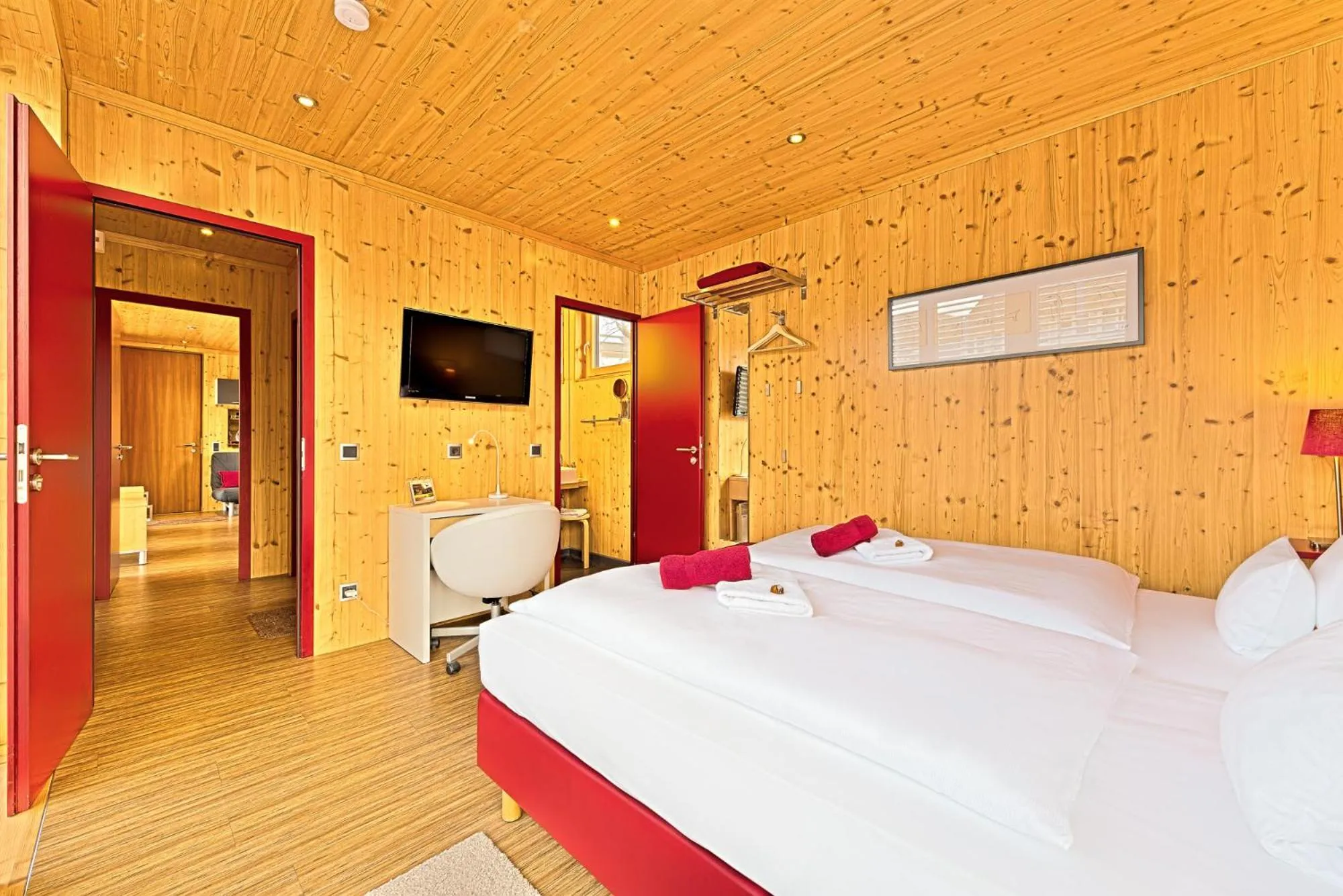 Photo of the whole room, Bed in KleinHOTEL Biedenkopf