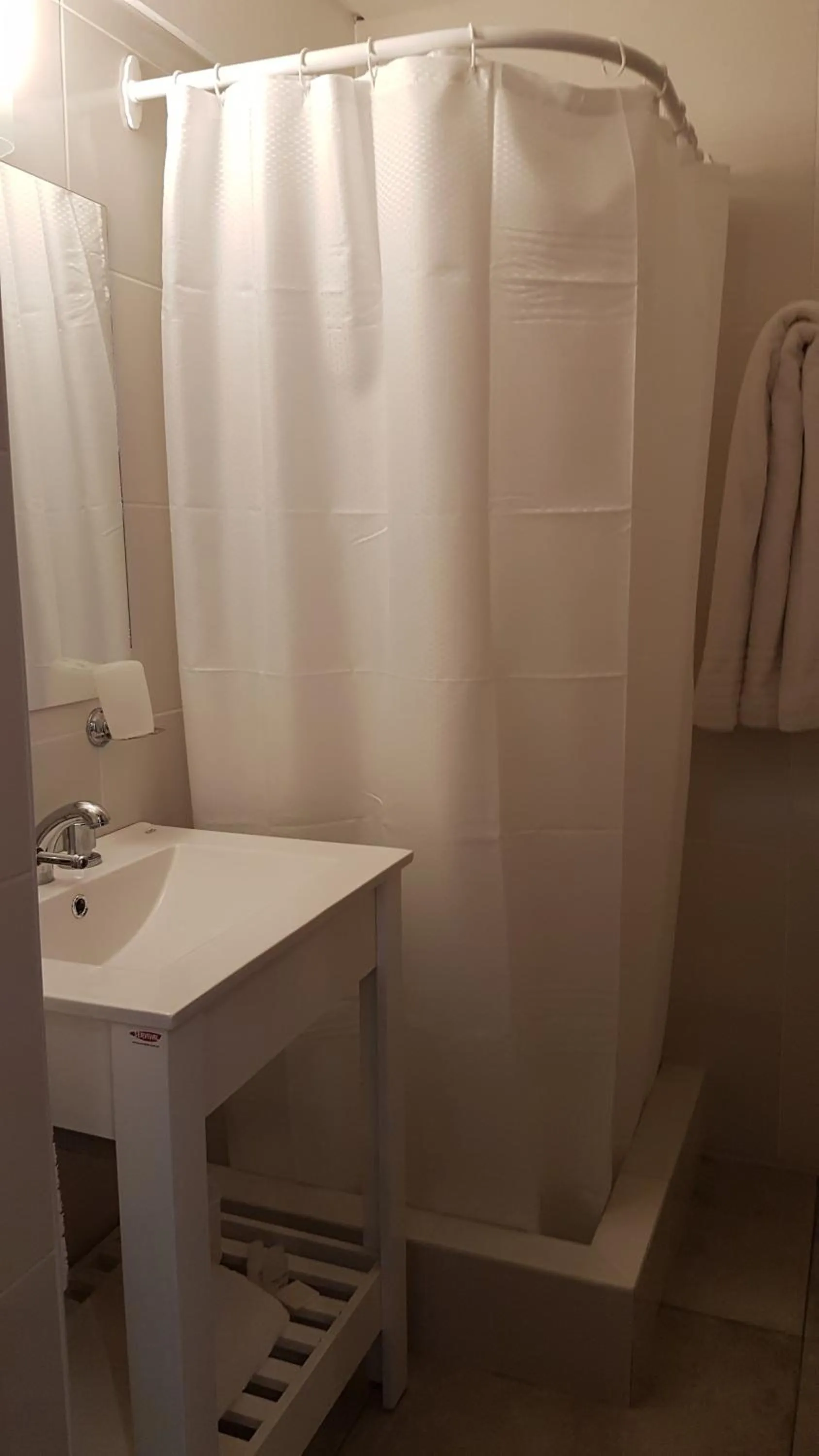 Shower in Maison Apart Hotel