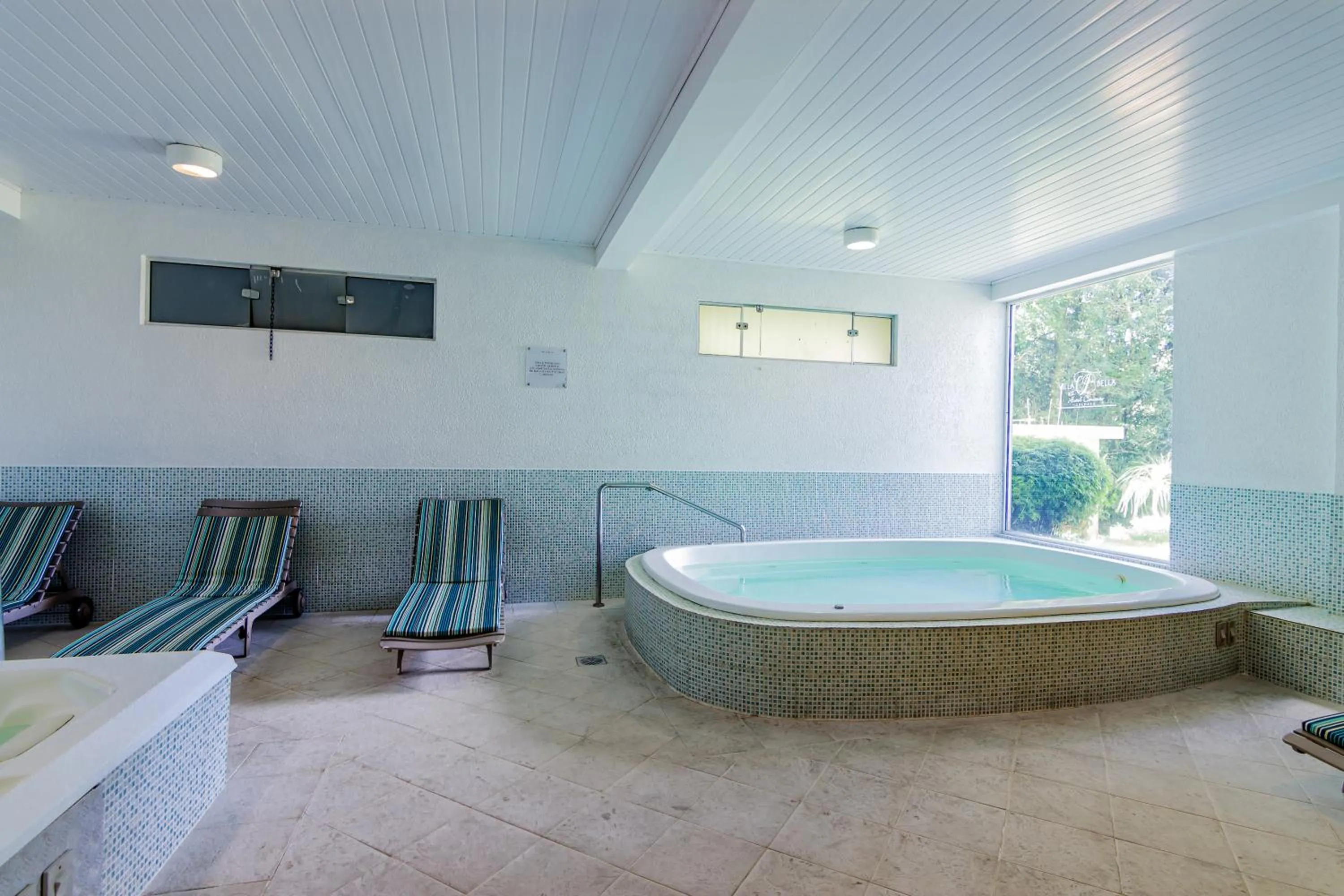 Hot Tub in Villa Bella Hotel & SPA Gramado