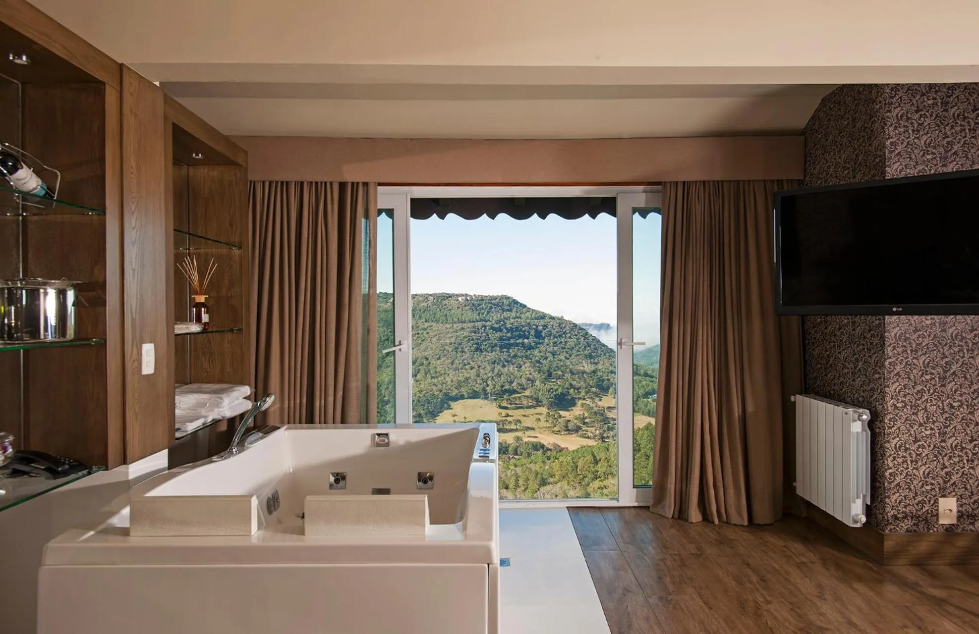 Photo of the whole room, Bed in Villa Bella Hotel & SPA Gramado