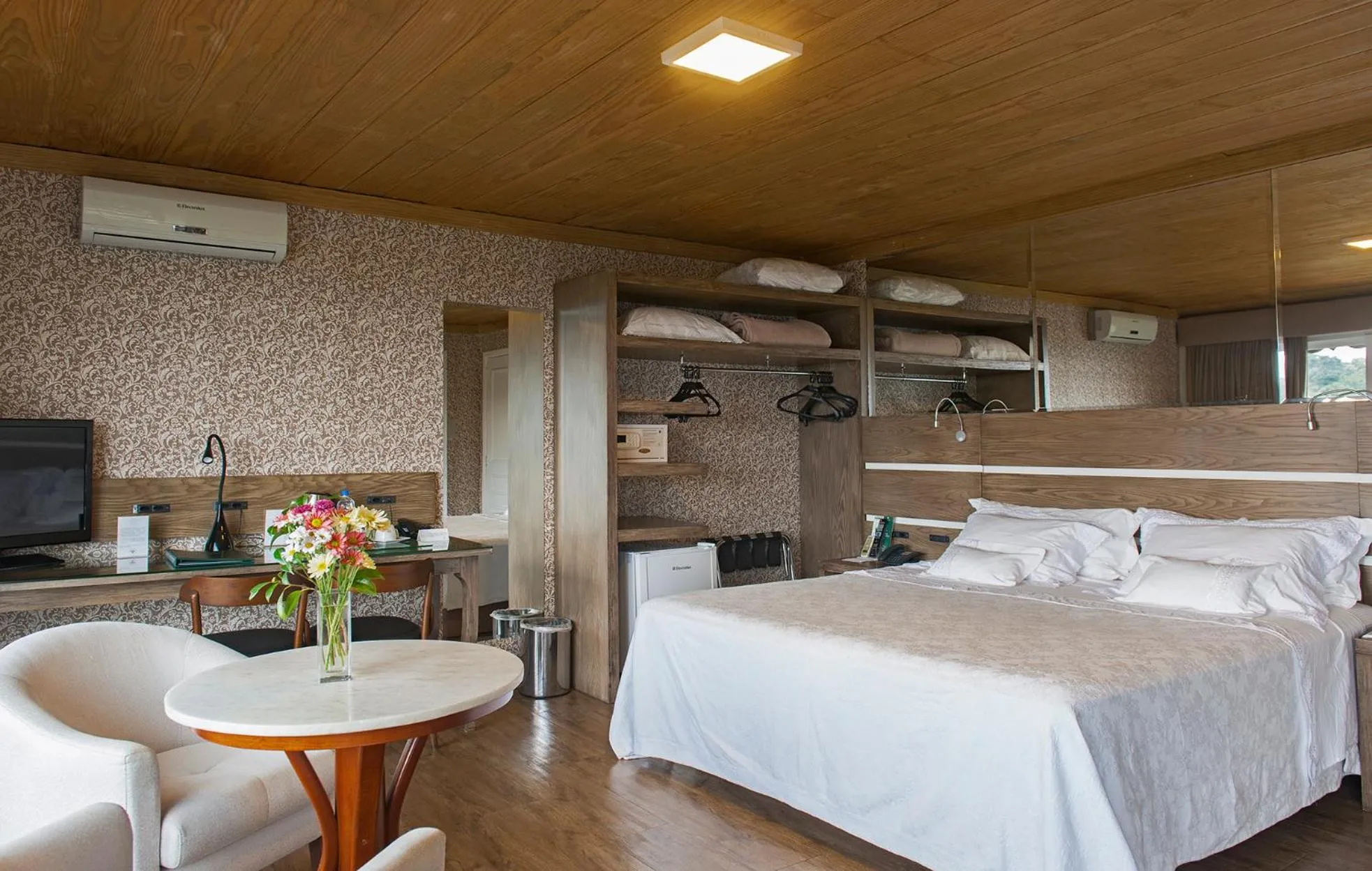 Bed in Villa Bella Hotel & SPA Gramado